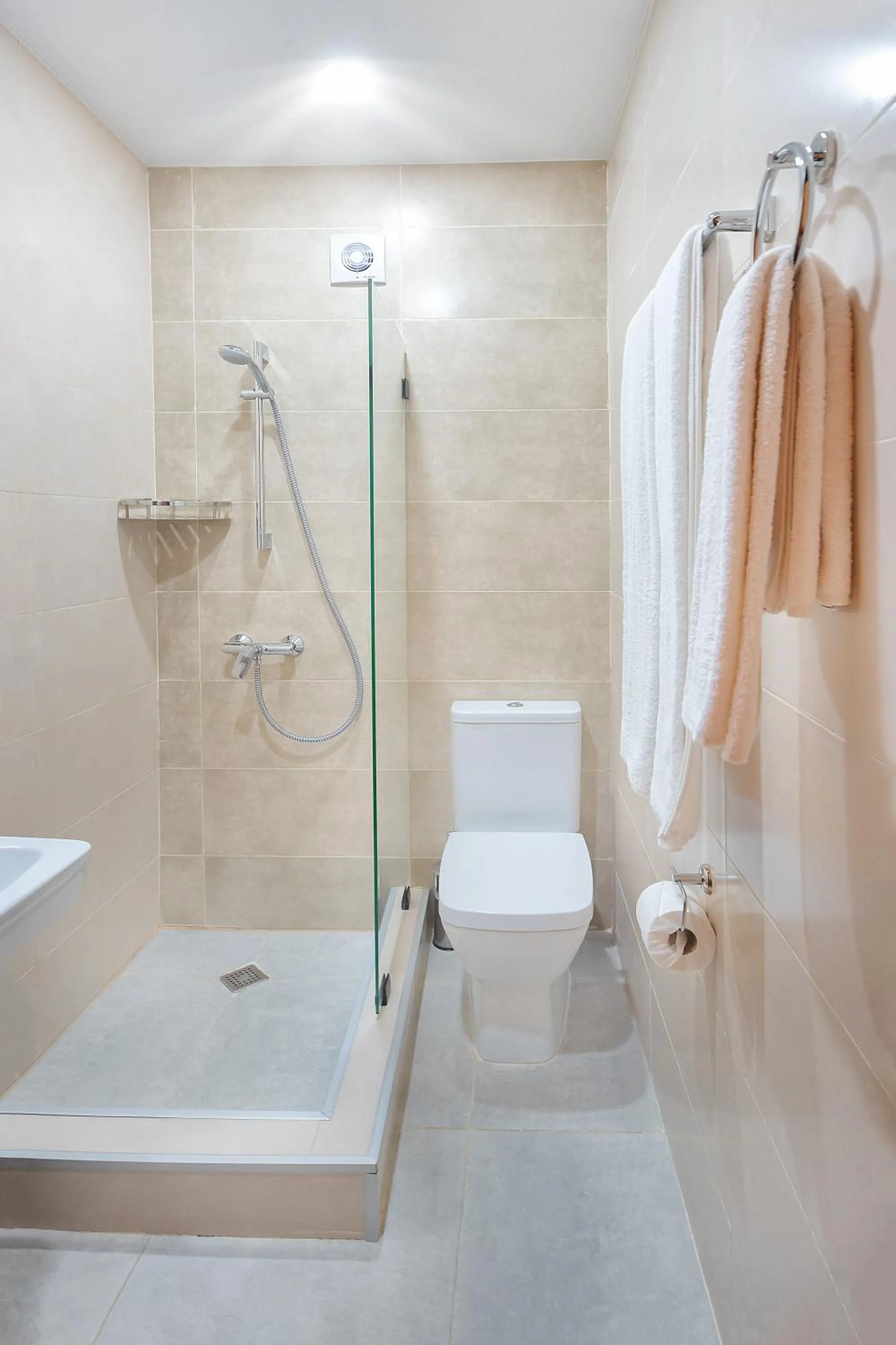 Solo Grand Boshuri Hotel Wellness Resort