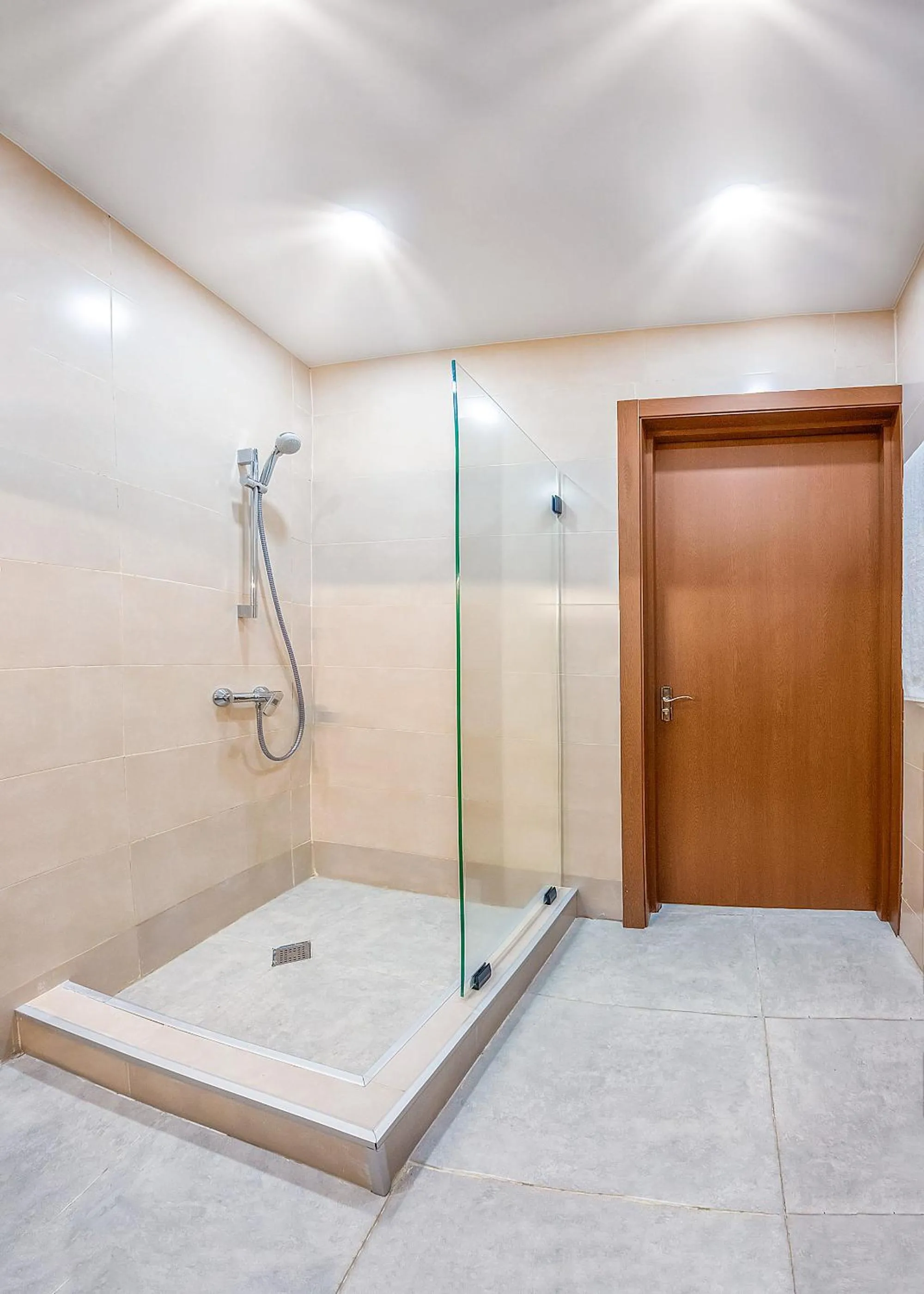 Solo Grand Boshuri Hotel Wellness Resort