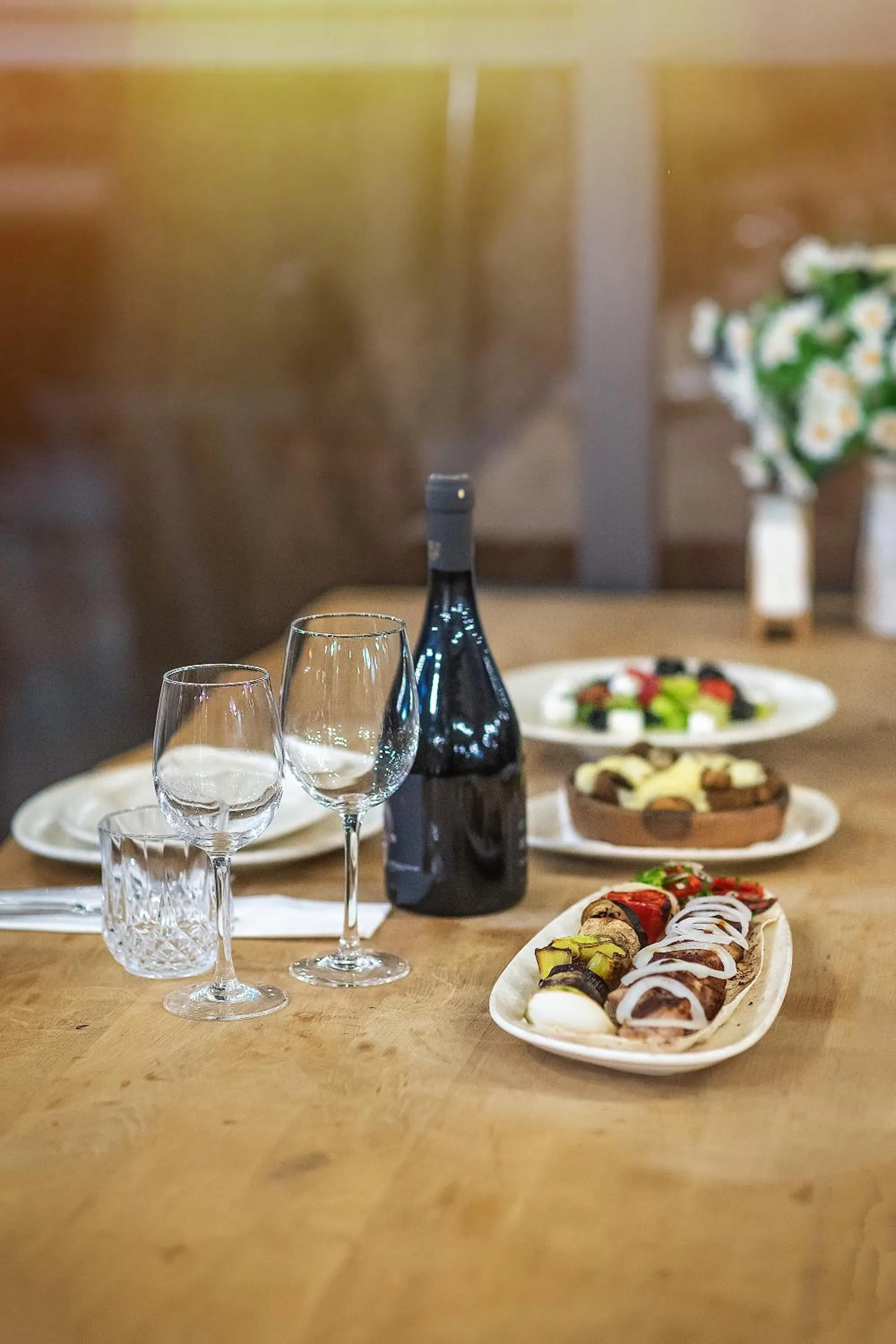 Restaurant/places to eat in Solo Grand Boshuri Hotel Wellness Resort