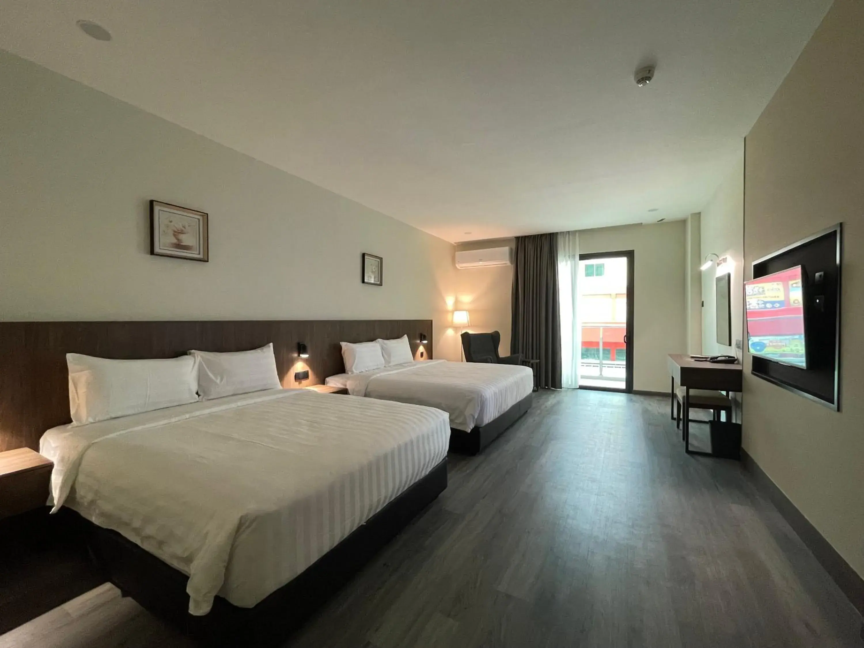 Deluxe Quadruple Room in Hotel Bundusan Deluxe Quadruple Room in Hotel Bundusan