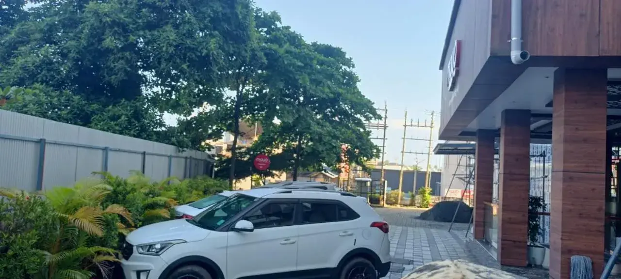 Property building in Mayo Suites Property building in Mayo Suites