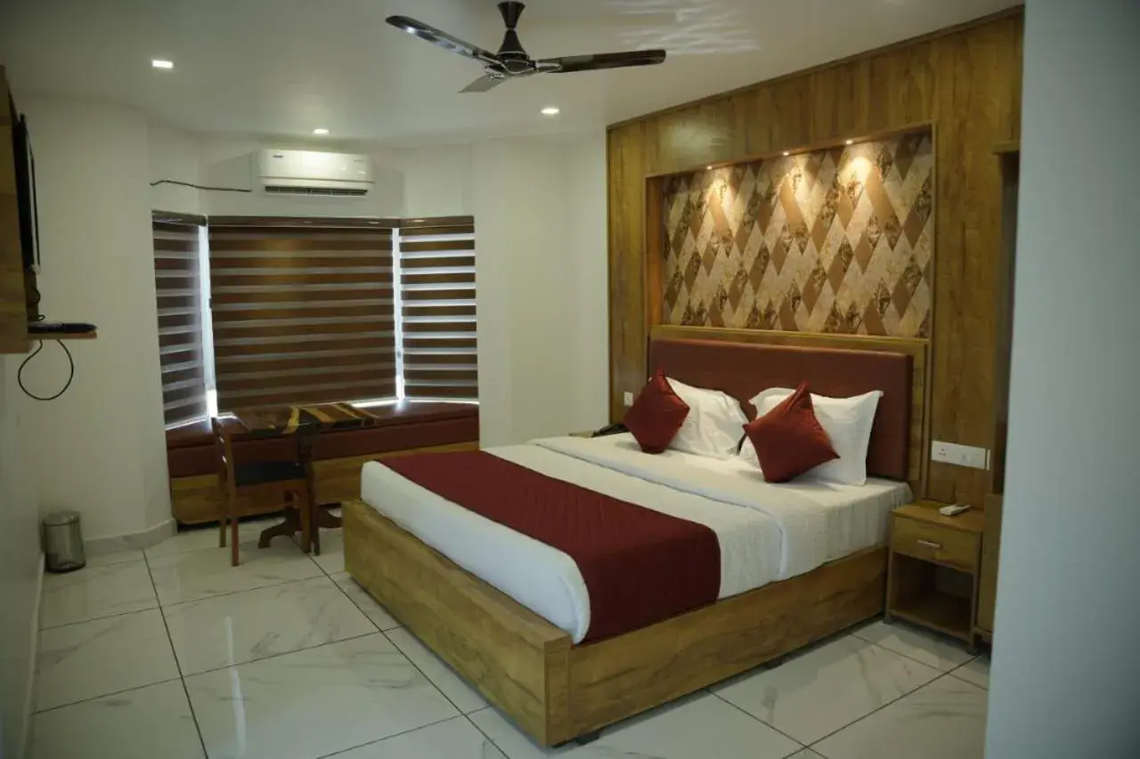 Bed in Mayo Suites Bed in Mayo Suites