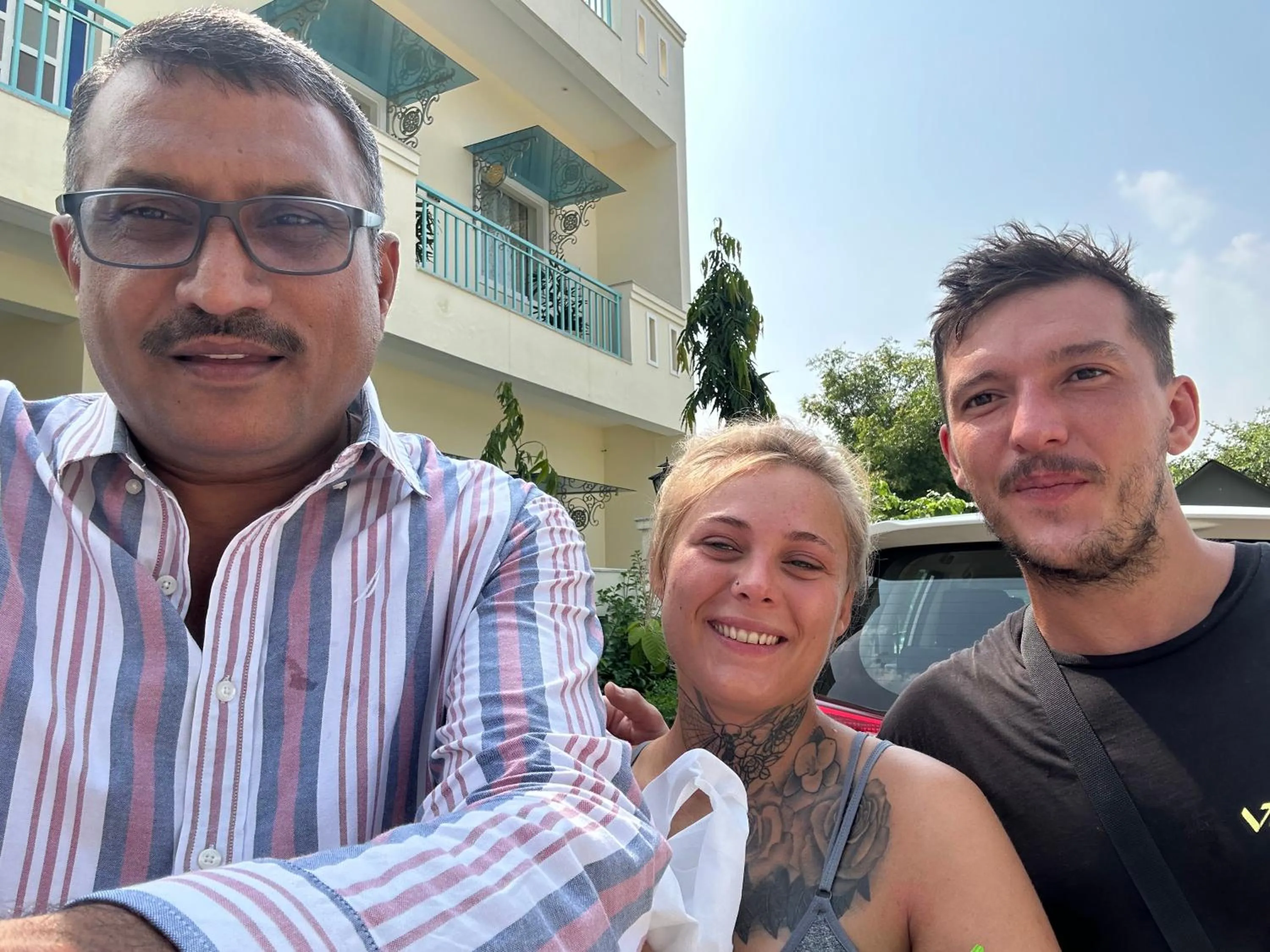 People in Dá Bungalow - A Vacation Abode