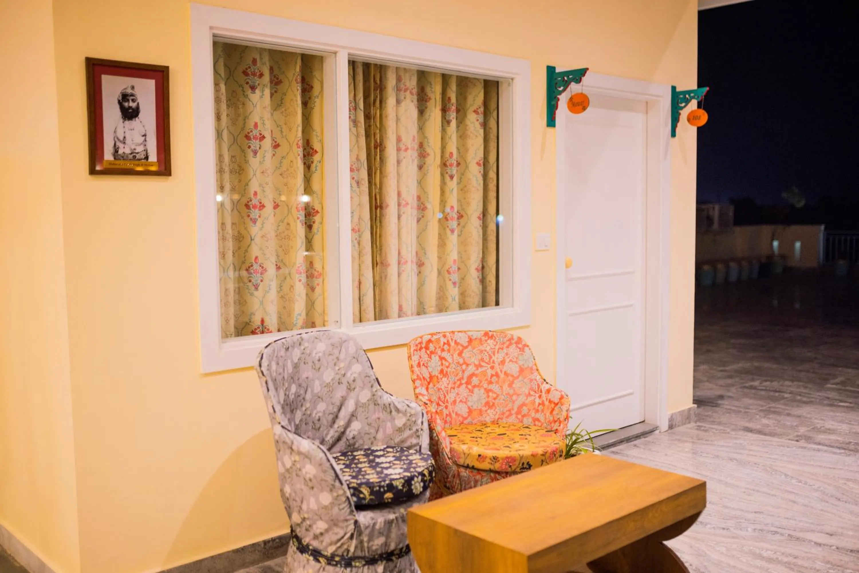 Seating area in Dá Bungalow - A Vacation Abode