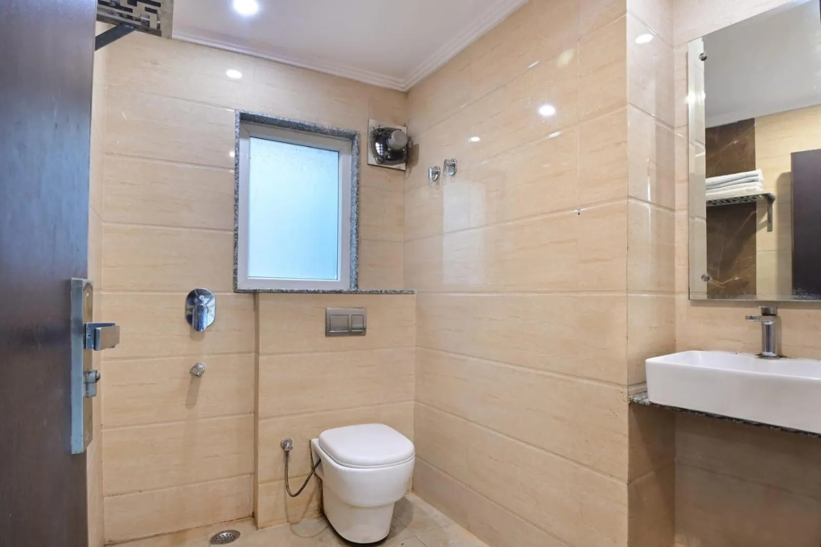 Bathroom in Hotel Emporio Near New Delhi Railway Station - Paharganj