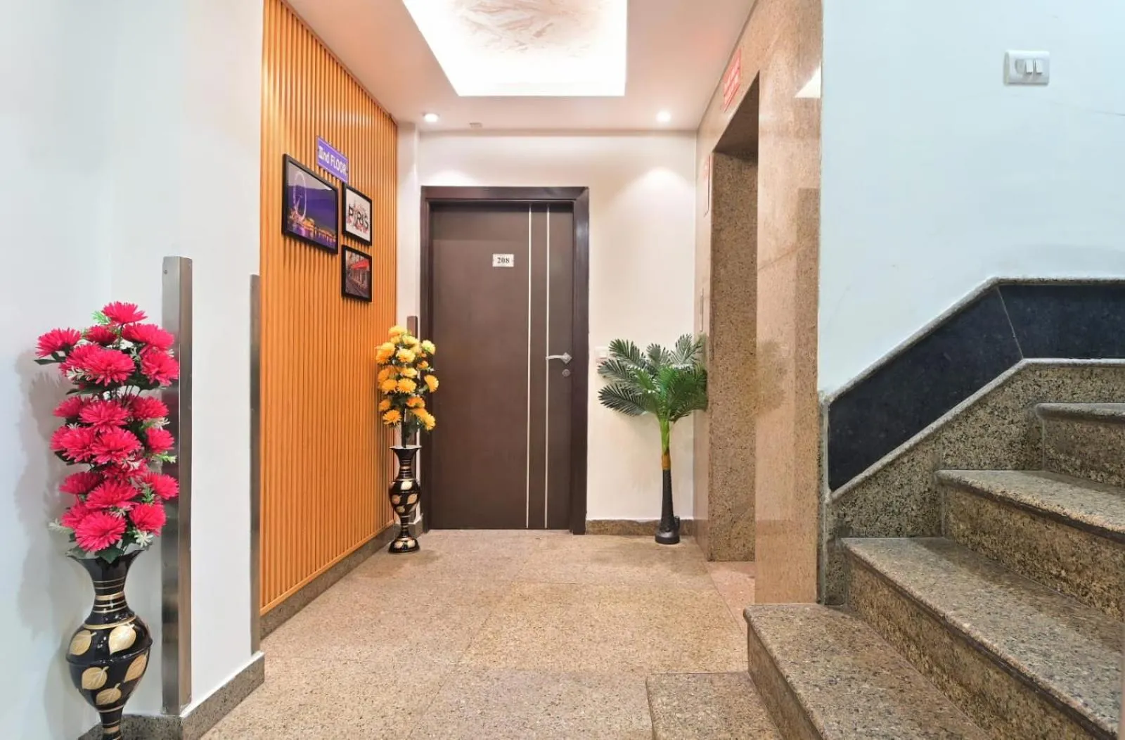 Property building in Hotel Emporio Near New Delhi Railway Station - Paharganj