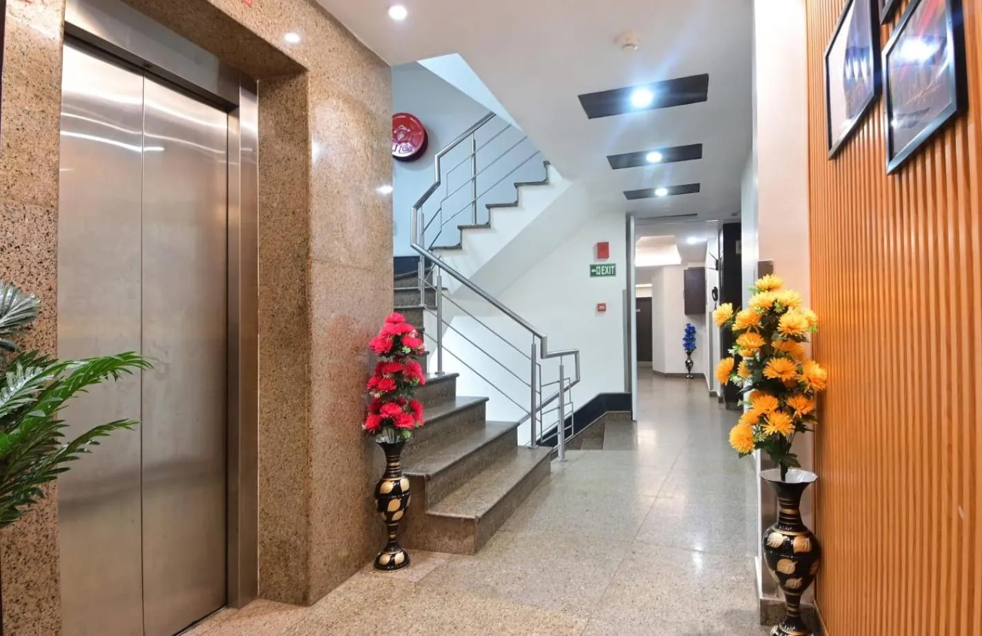 Property building in Hotel Emporio Near New Delhi Railway Station - Paharganj