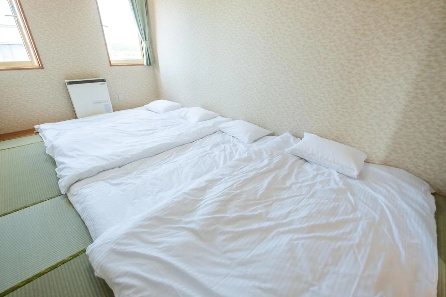 Photo of the whole room, Bed in Ezo Fujiya Niseko House