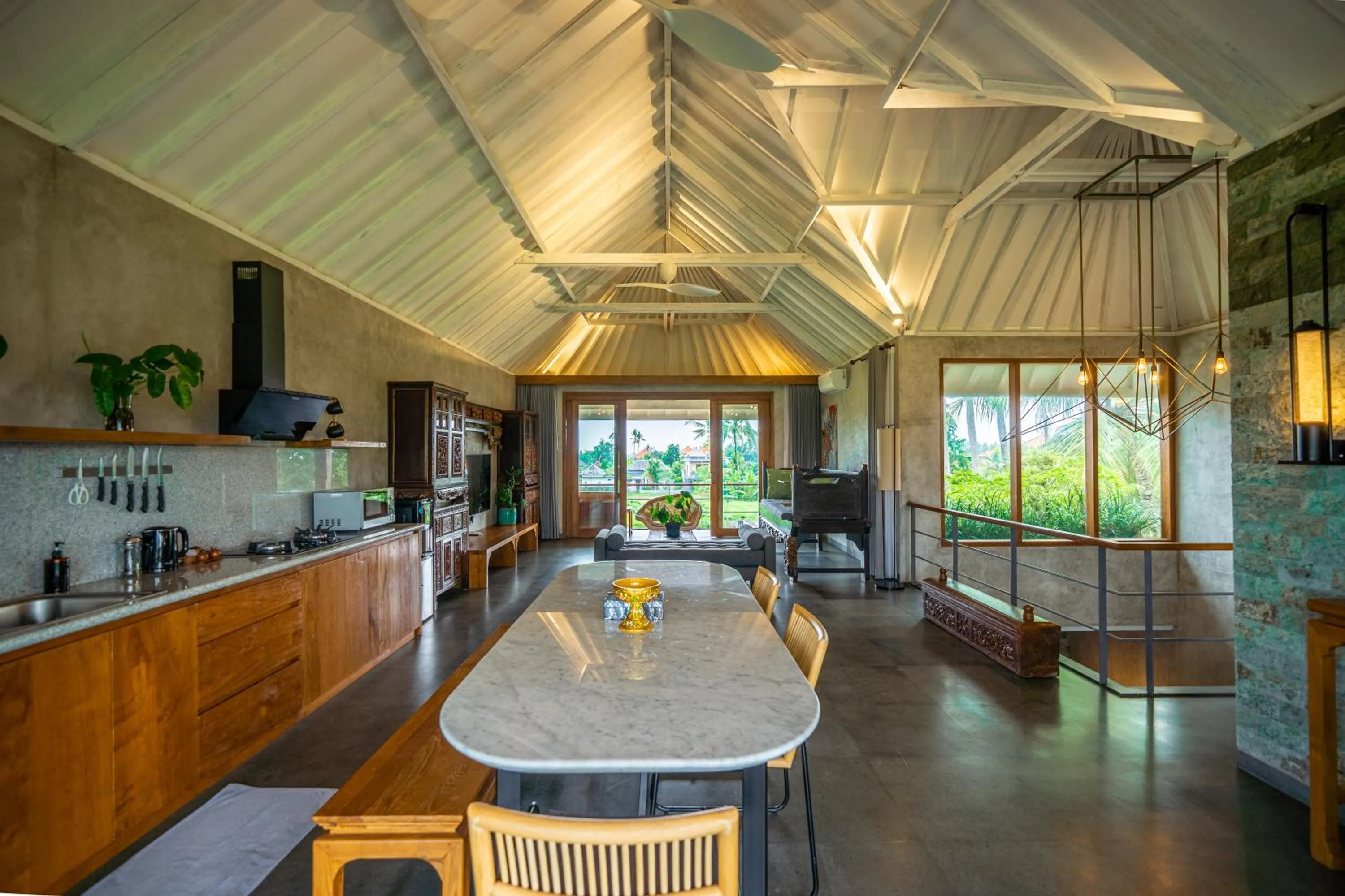 Kitchen or kitchenette in Ubud Diary Villa