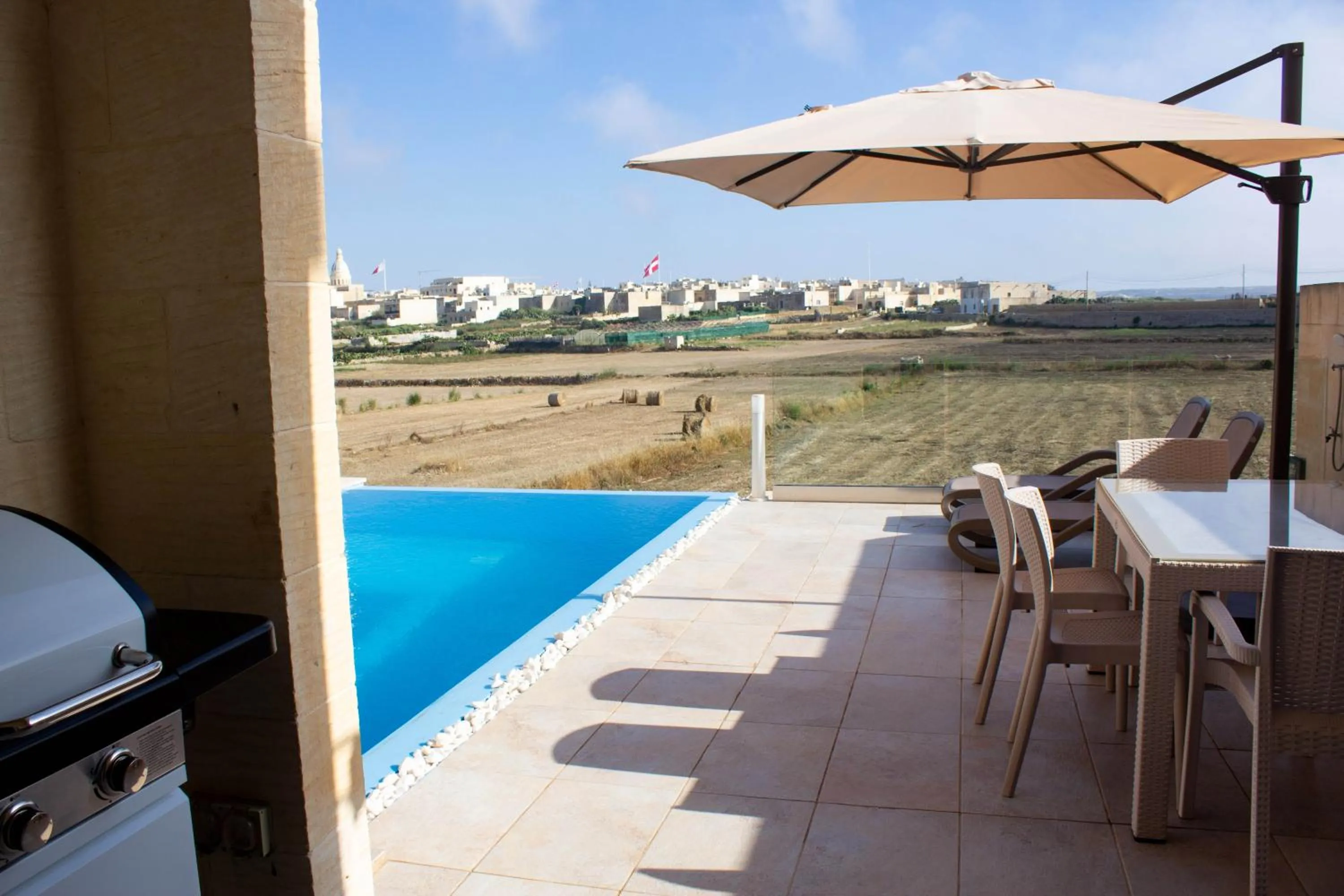Kenn Holiday Home