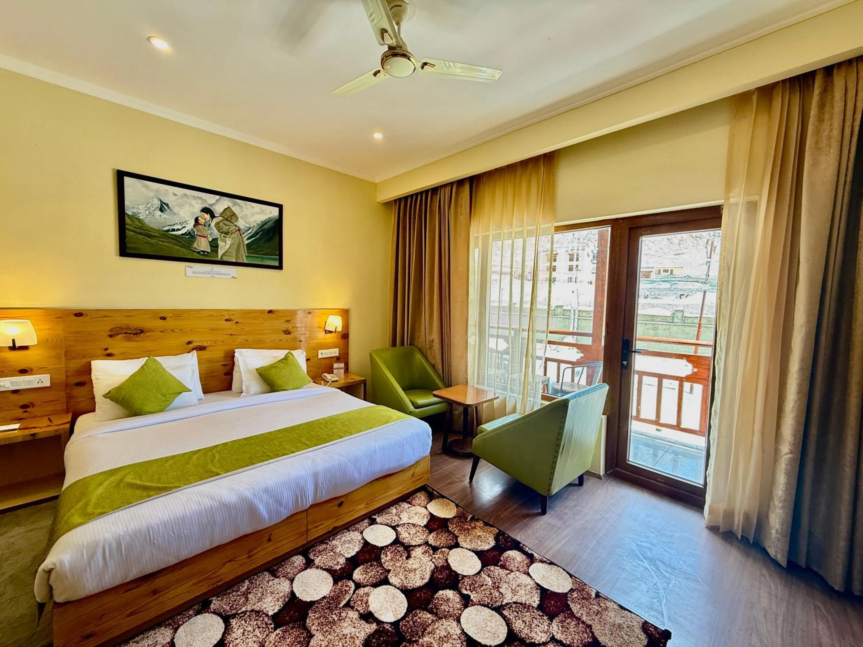 Bed in Crown Himalaya