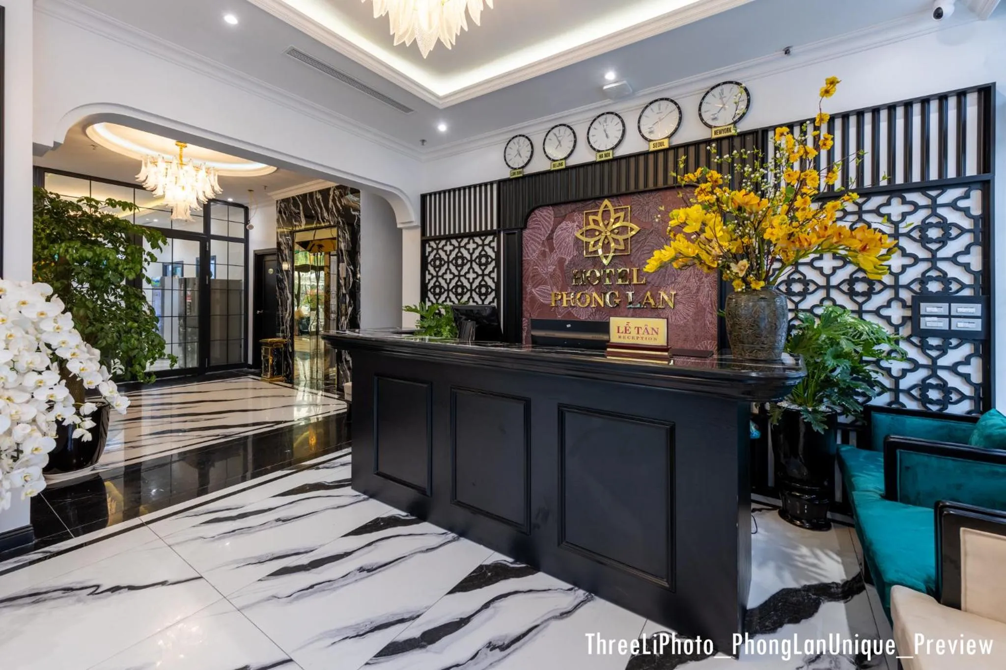 Lobby or reception in Phong Lan Unique Hotel