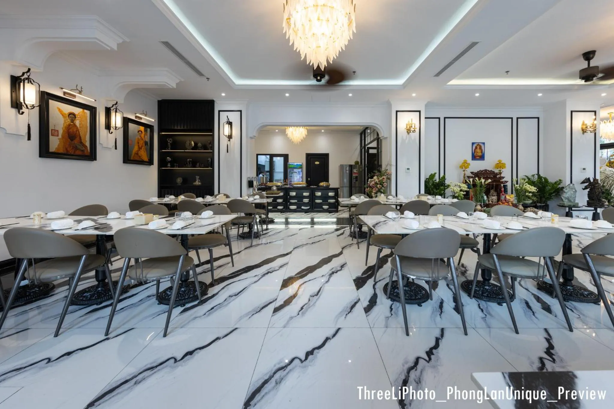 Restaurant/places to eat in Phong Lan Unique Hotel