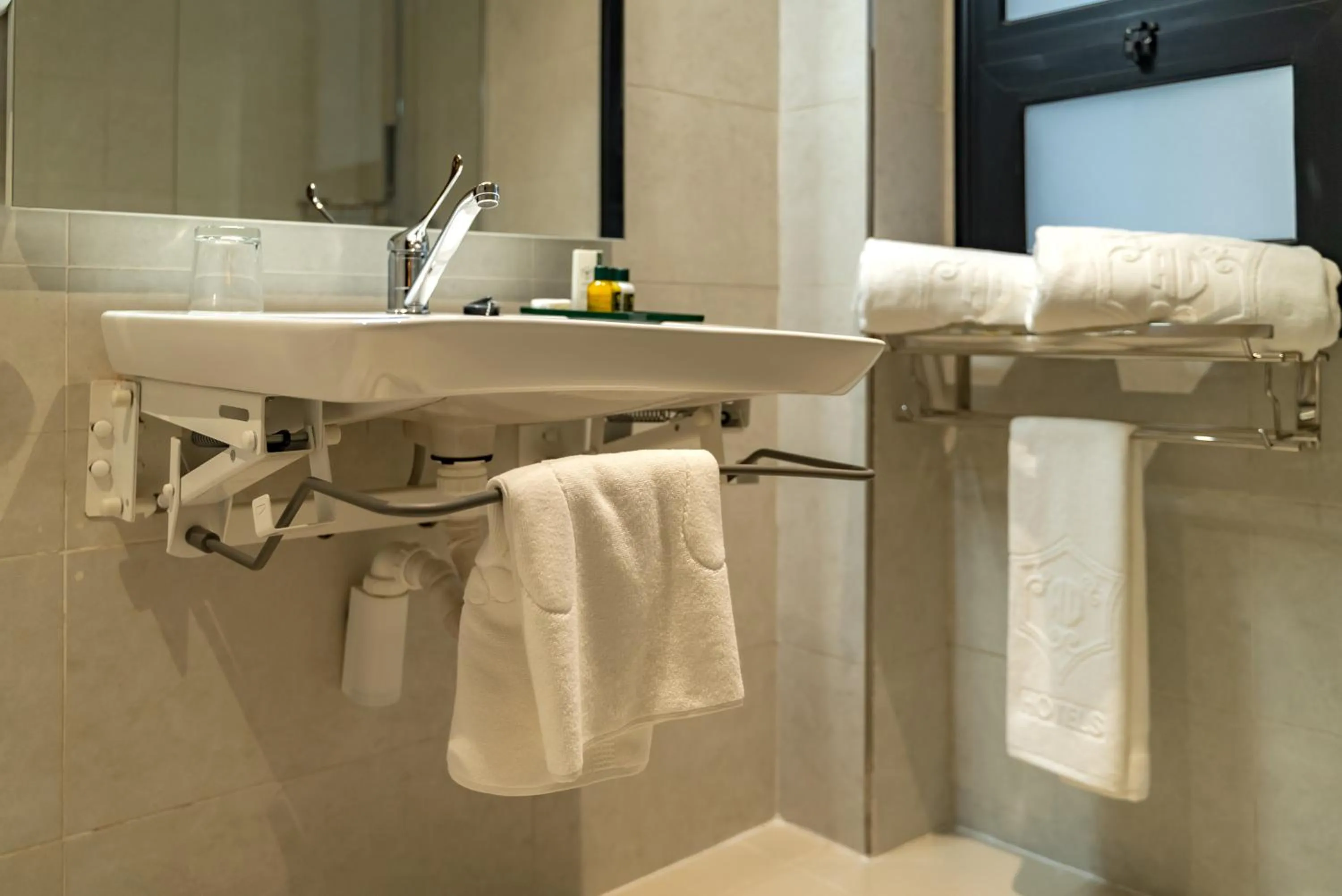 Bathroom in AD Hotel Pont D'Hydra