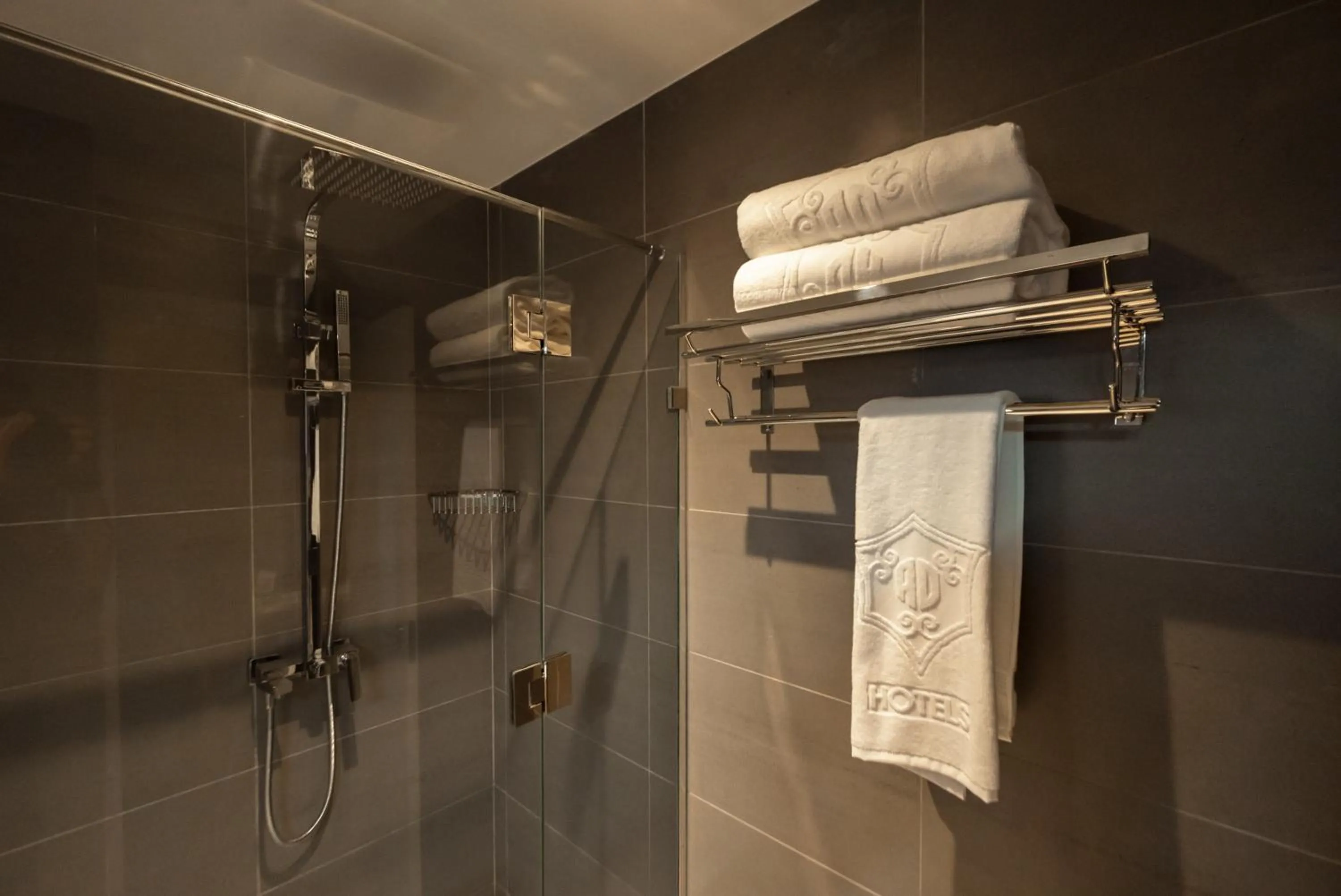 Shower in AD Hotel Pont D'Hydra
