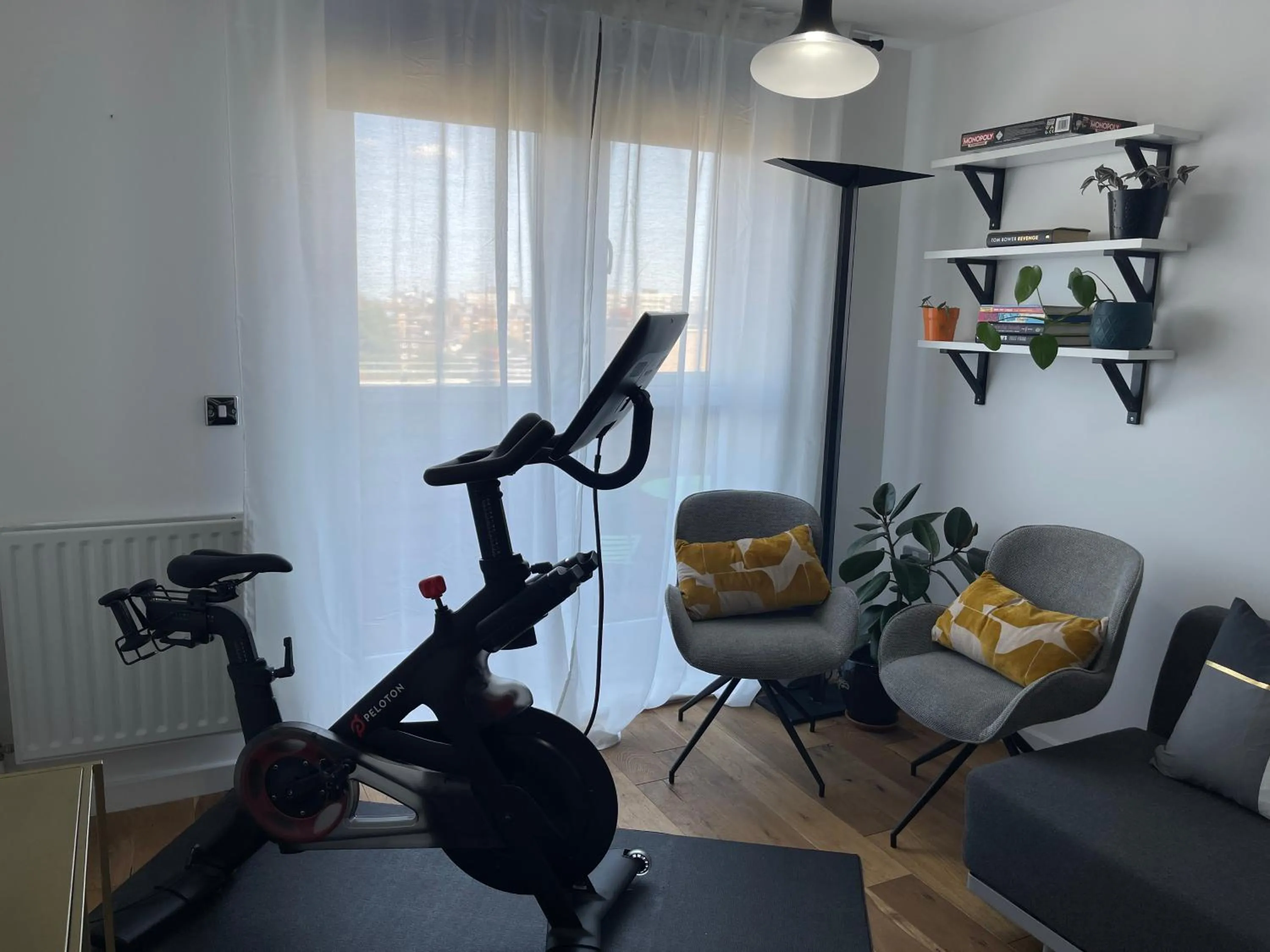 Fitness centre/facilities in Peloton Organic Health Apartment in Angel, Old Street, Islington