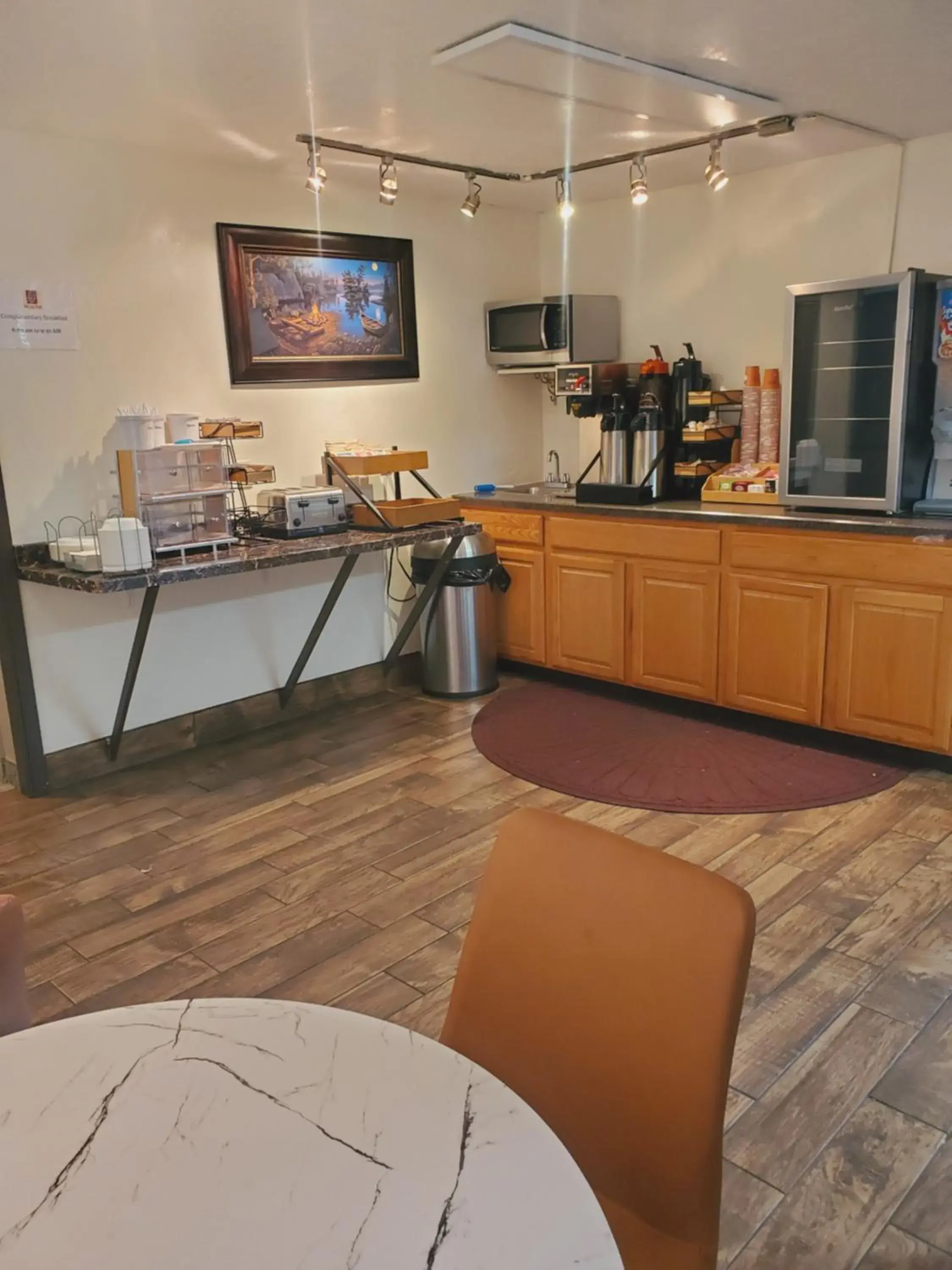 Continental breakfast in Wyo Inn Continental breakfast in Wyo Inn