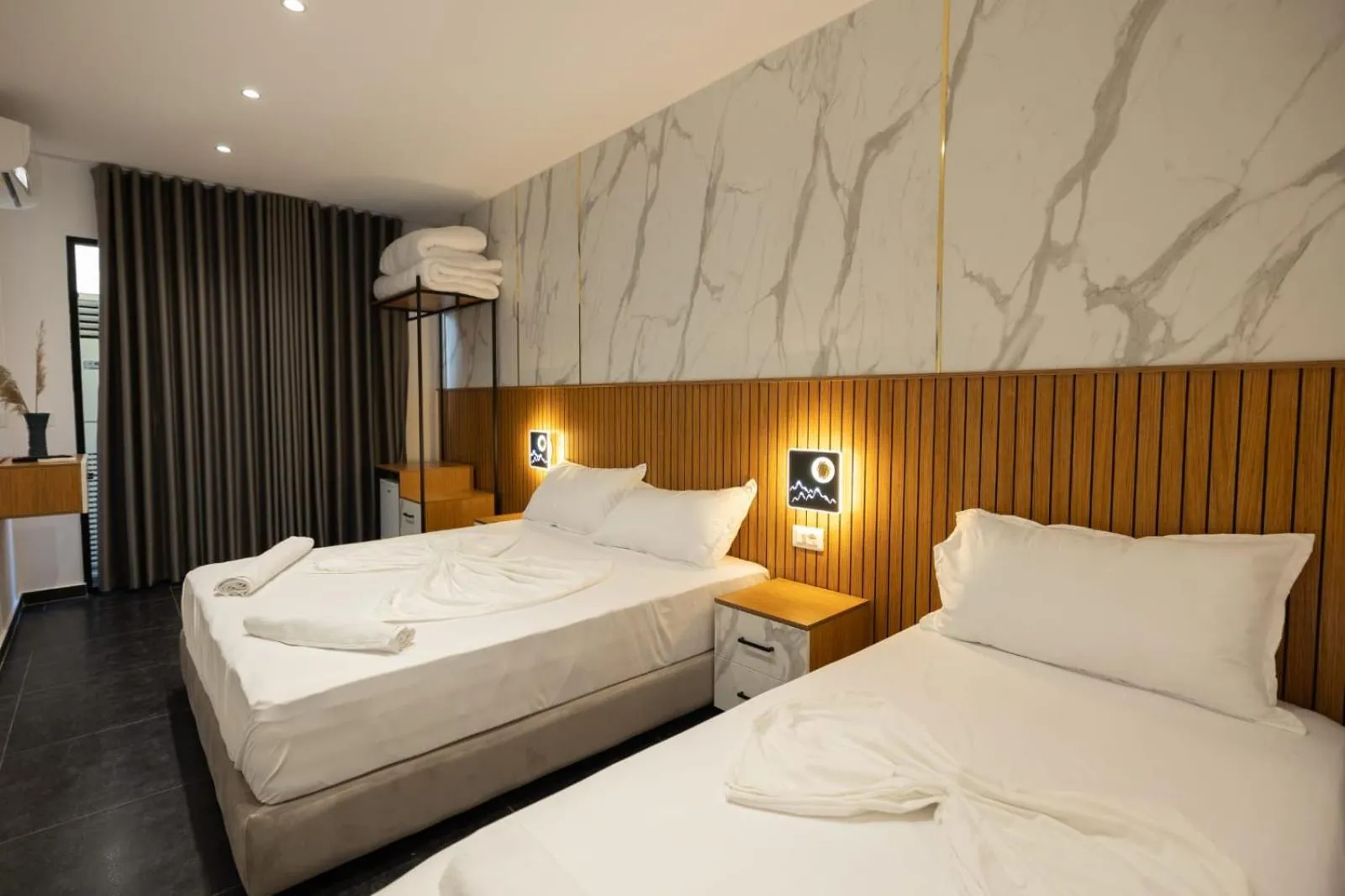 Photo of the whole room in Aglon Twin's Hotel