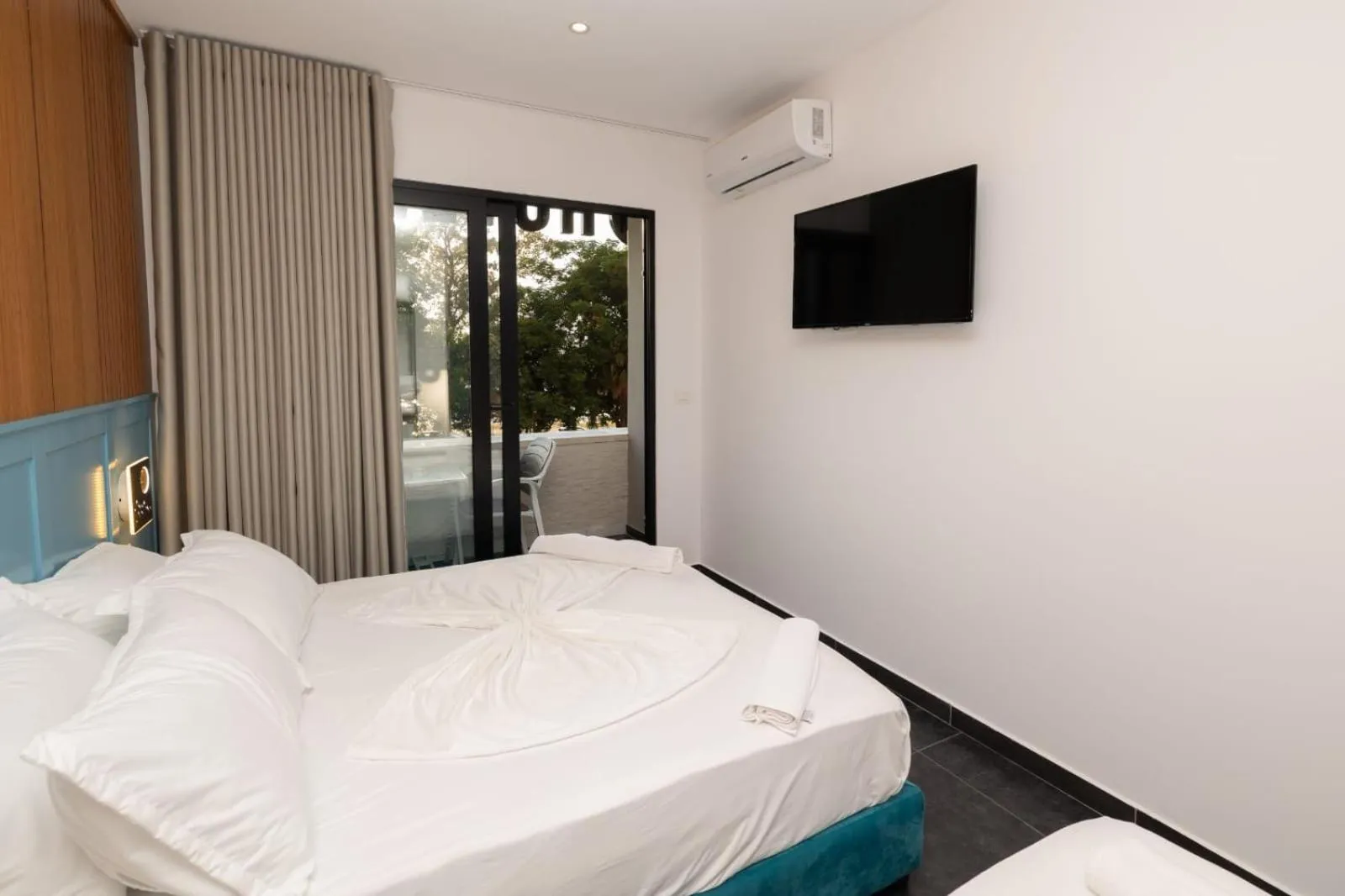 Bedroom in Aglon Twin's Hotel