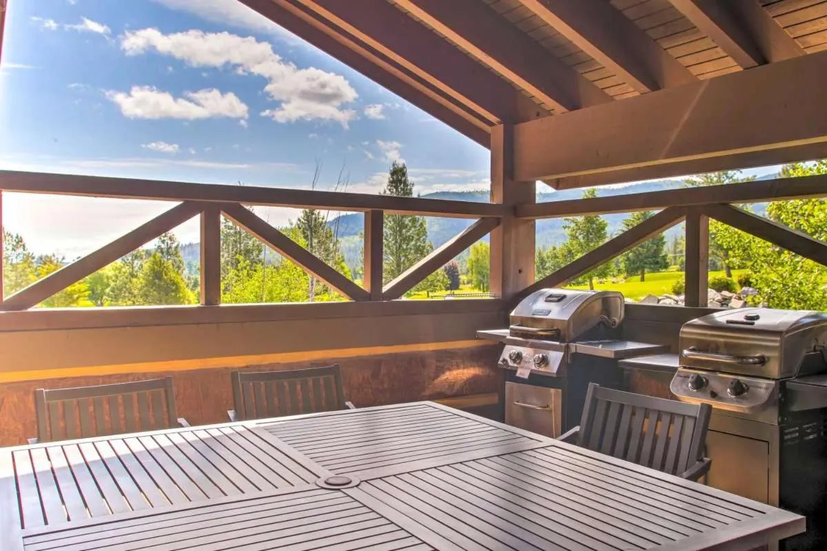 Area and facilities in Stoneridge Resort