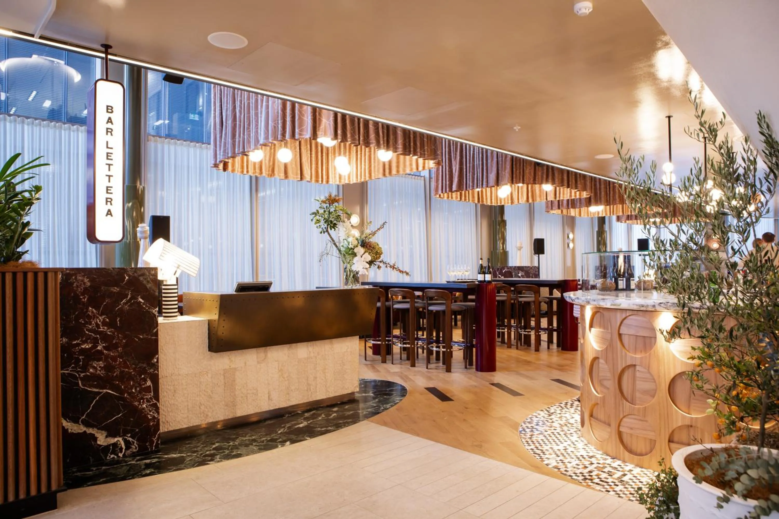 Restaurant/places to eat in Citadines Walker North Sydney