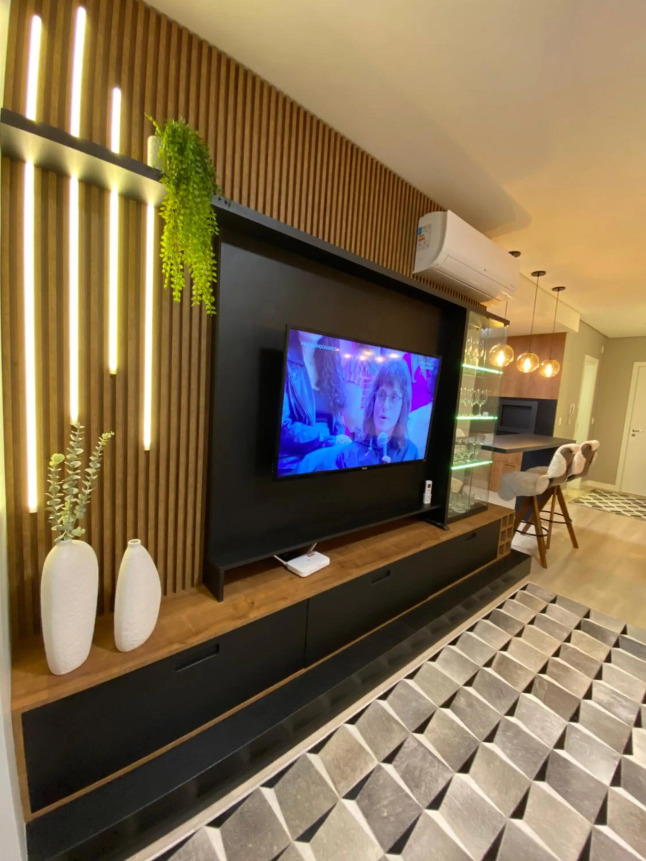 Apartamento locação de temporada Luxo Gramado no Centro!