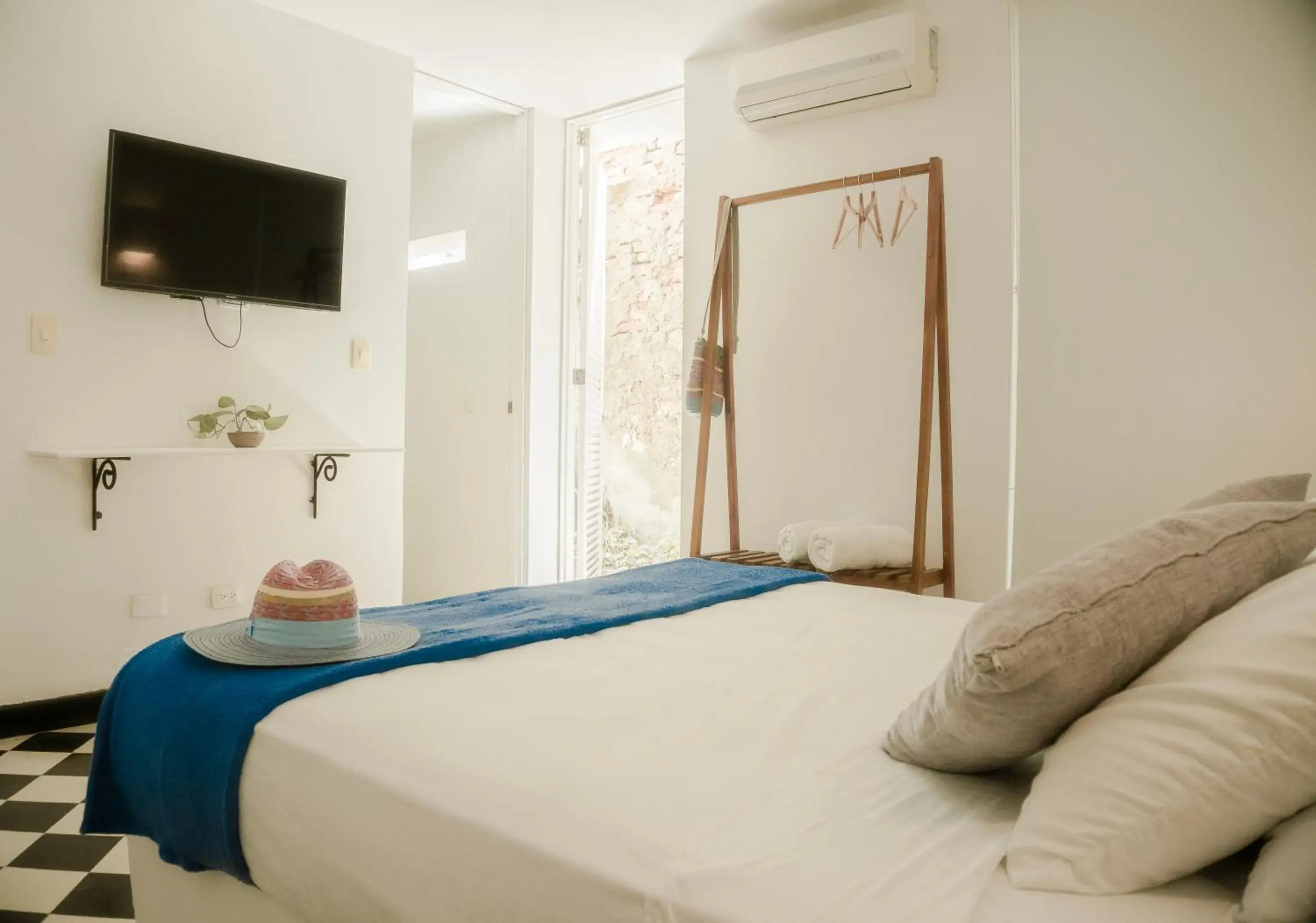 TV and multimedia, Bed in La Puerta Azul TV and multimedia, Bed in La Puerta Azul