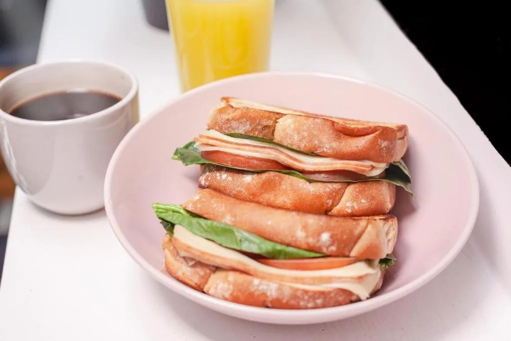 Breakfast in La Puerta Azul