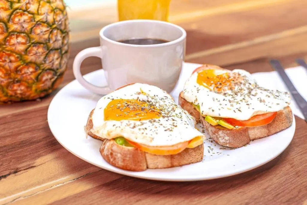 Breakfast in La Puerta Azul