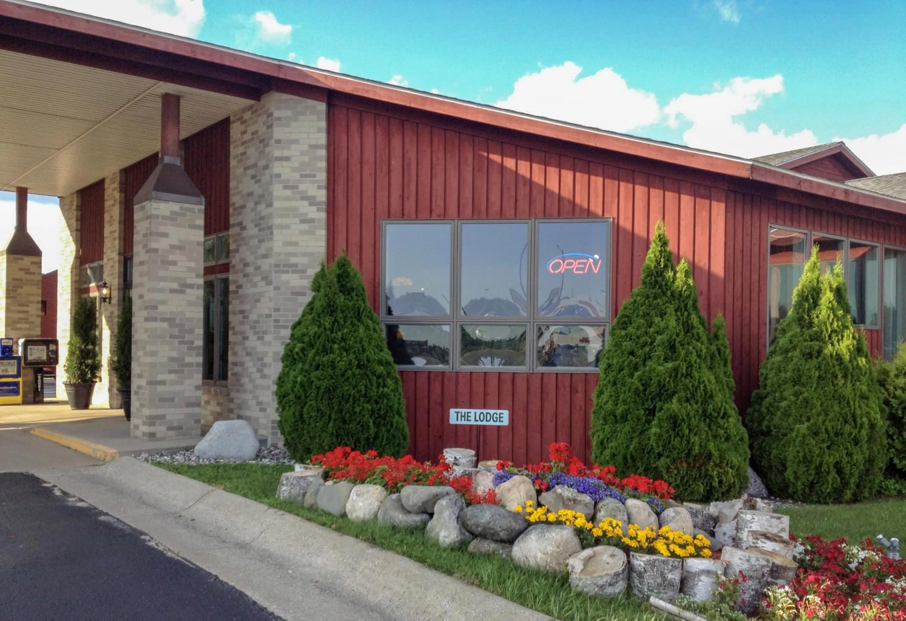 Property building in Cedar Hill Lodge