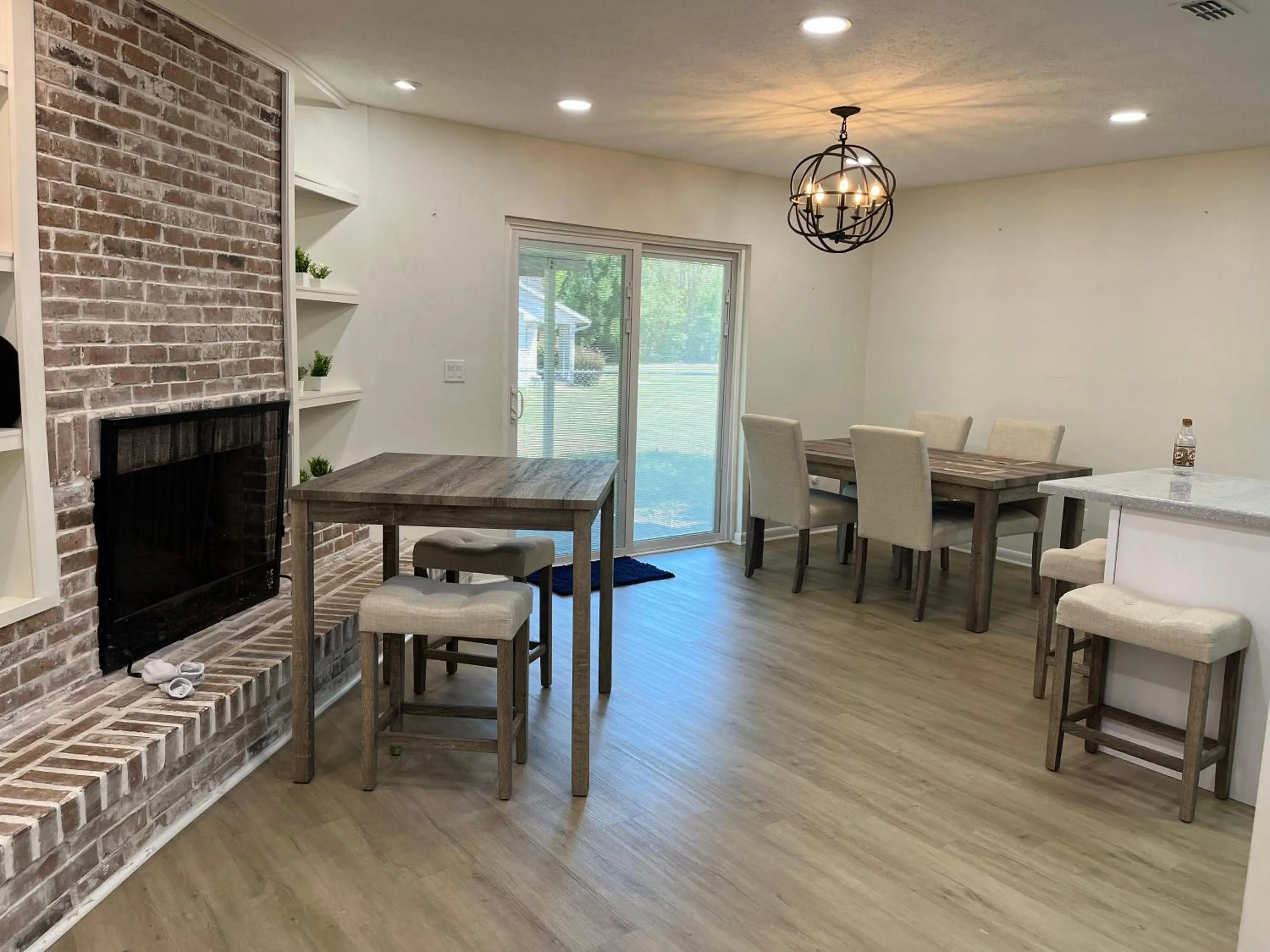 Dining area in ZenHomes in Brandon near Tampa Valrico Seffner