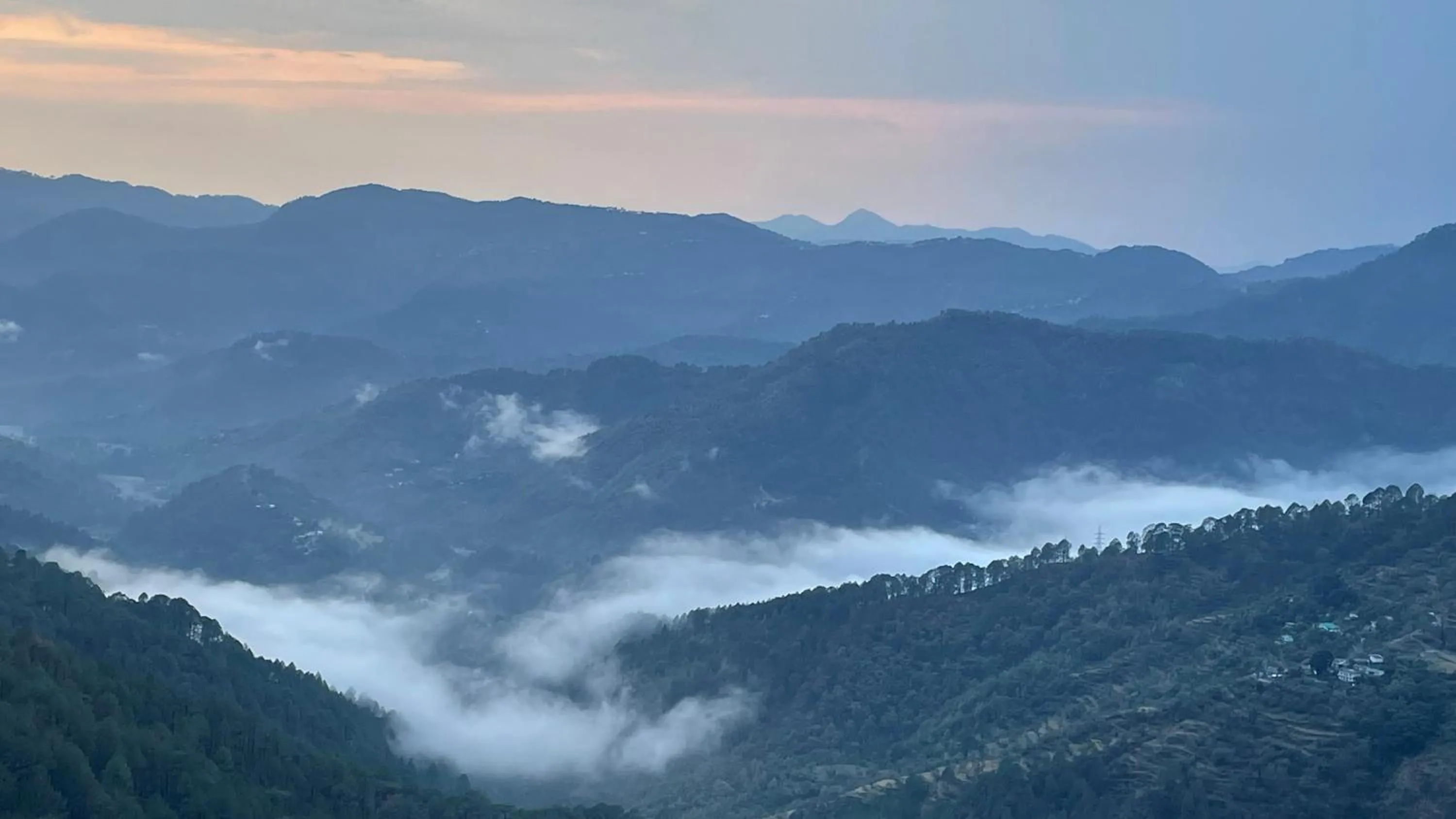 Mountain view in Onehouse Resort Lansdowne