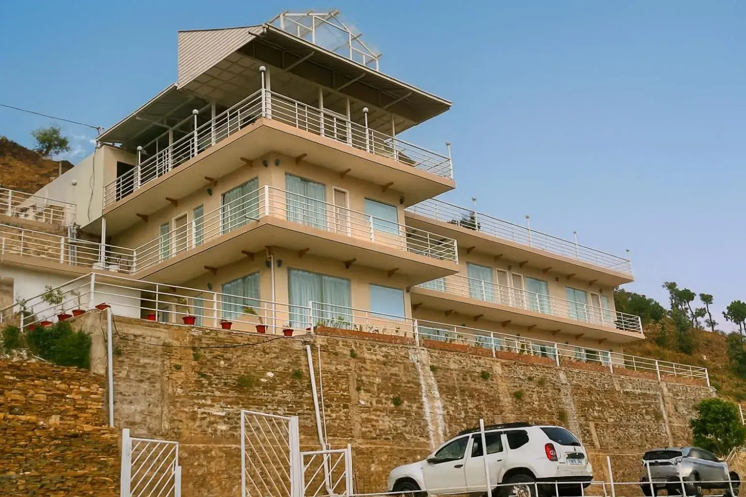 Property building in Onehouse Resort Lansdowne Property building in Onehouse Resort Lansdowne