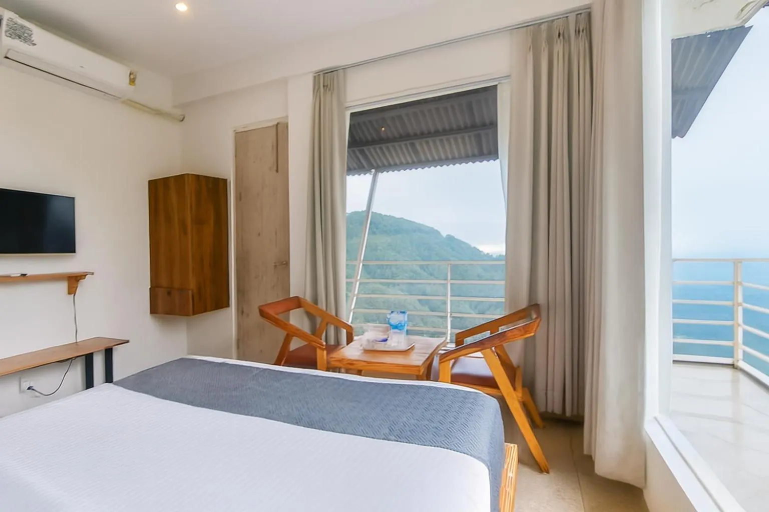 Bed in Onehouse Resort Lansdowne