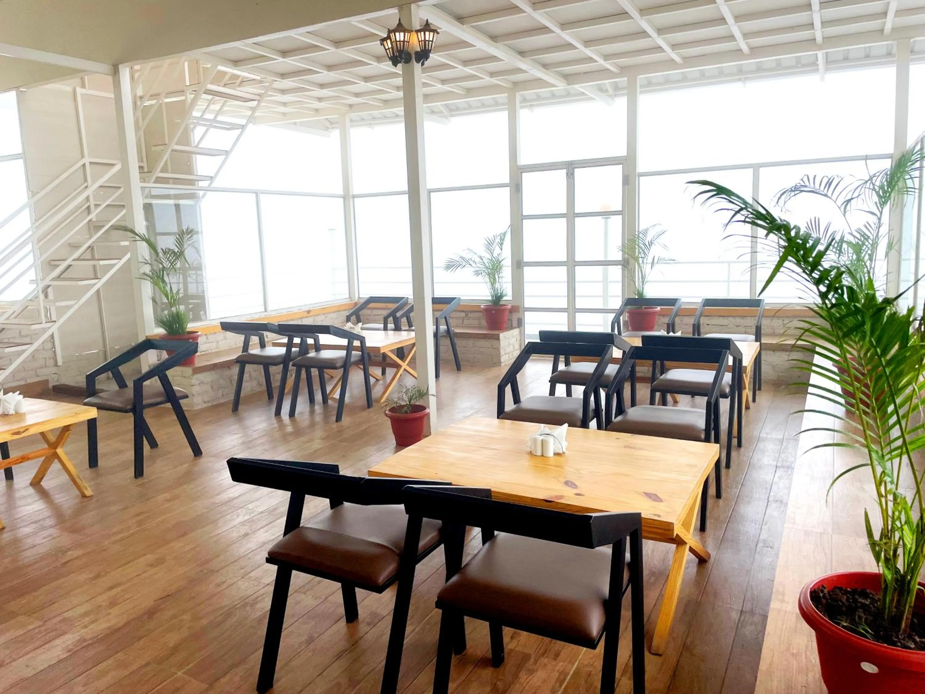 Restaurant/places to eat in Onehouse Resort Lansdowne