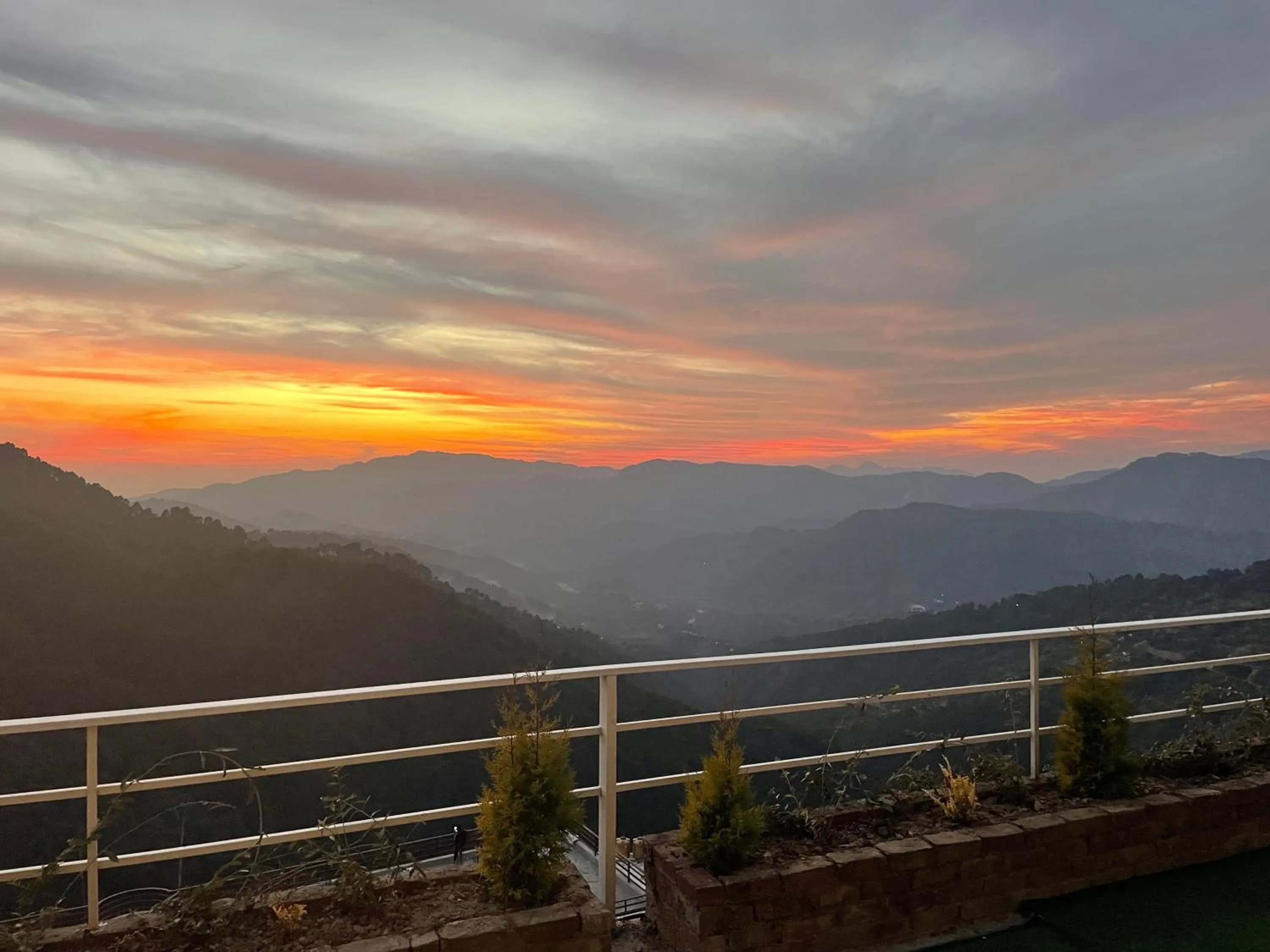 Sunset in Onehouse Resort Lansdowne