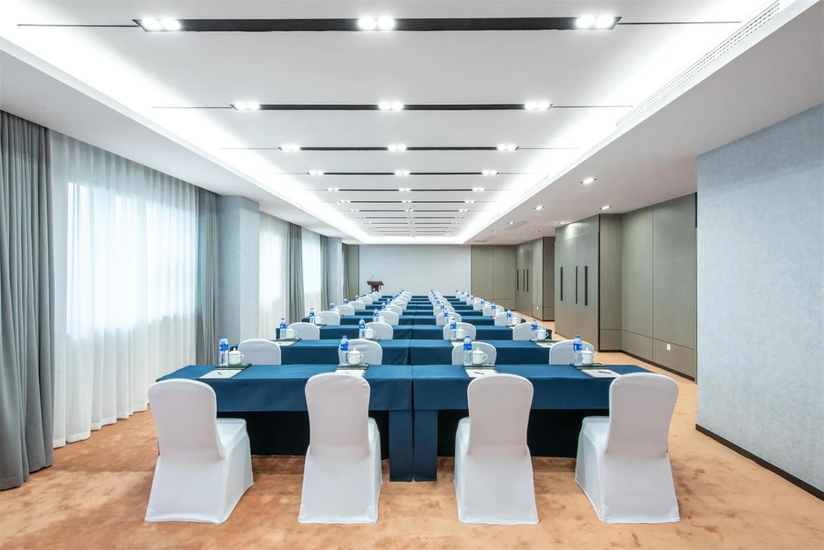 Meeting/conference room in Wanda Yi Hotel Wuxi