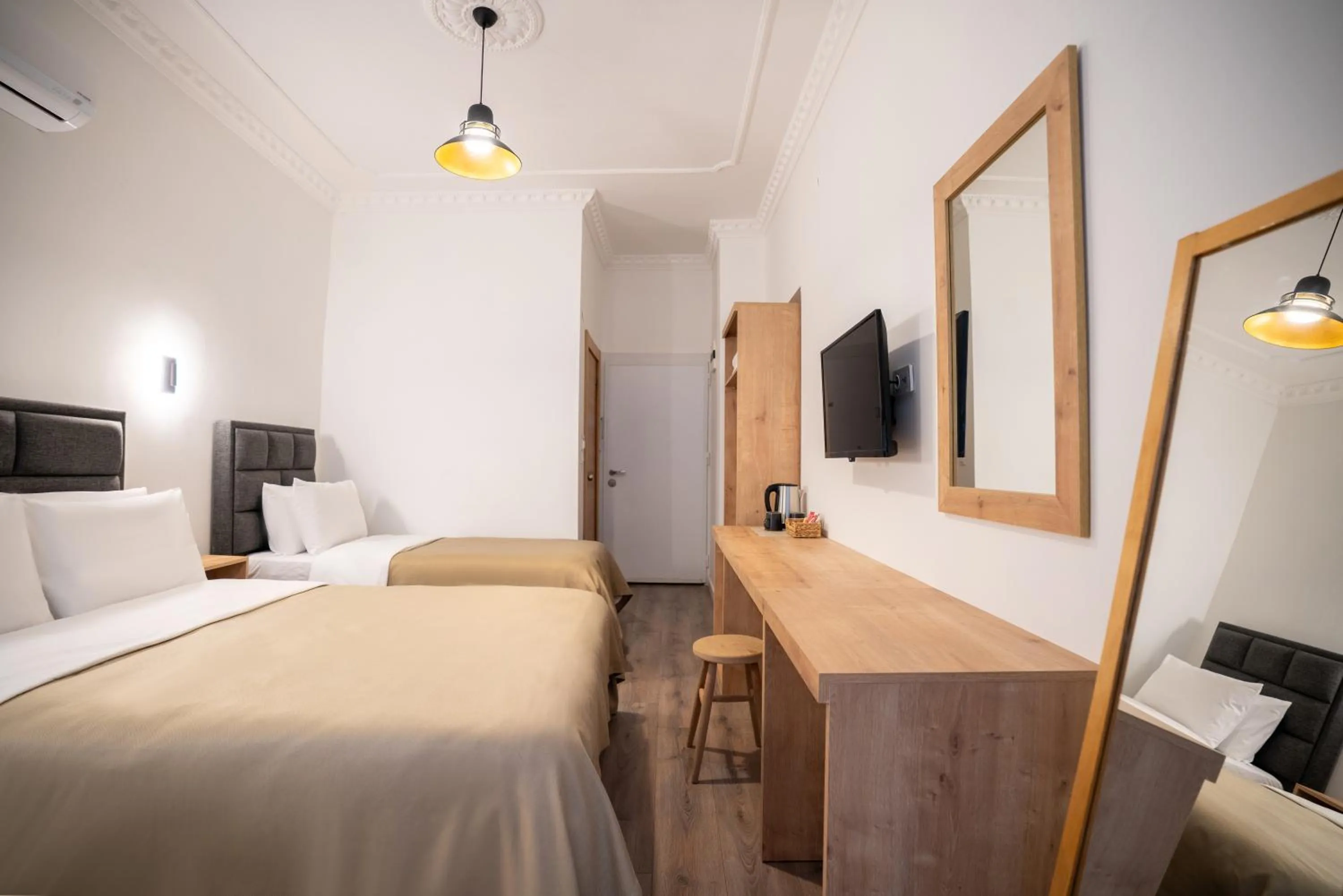 Photo of the whole room, Bed in Antalya D&D Garden