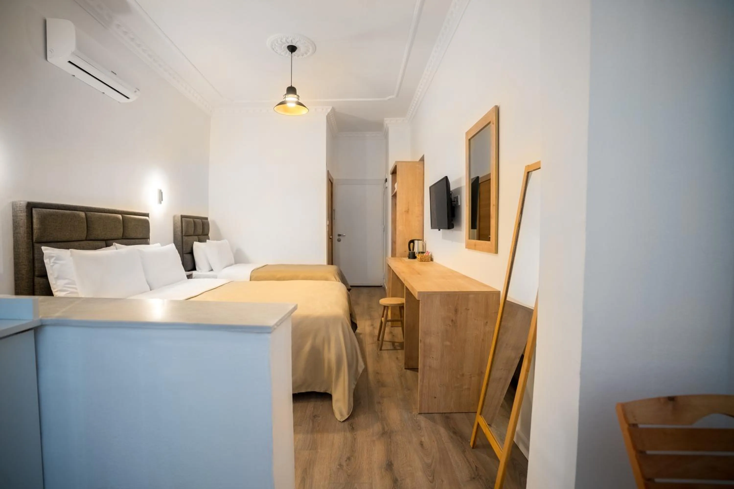 Photo of the whole room, Bed in Antalya D&D Garden