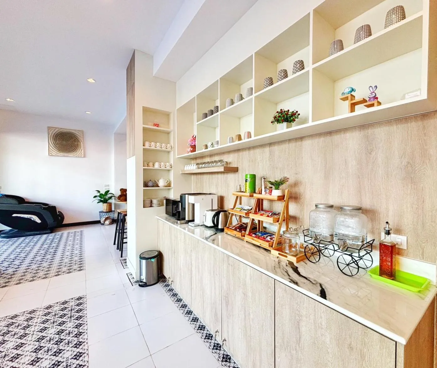 Lobby or reception in The Brown Boutique Patong