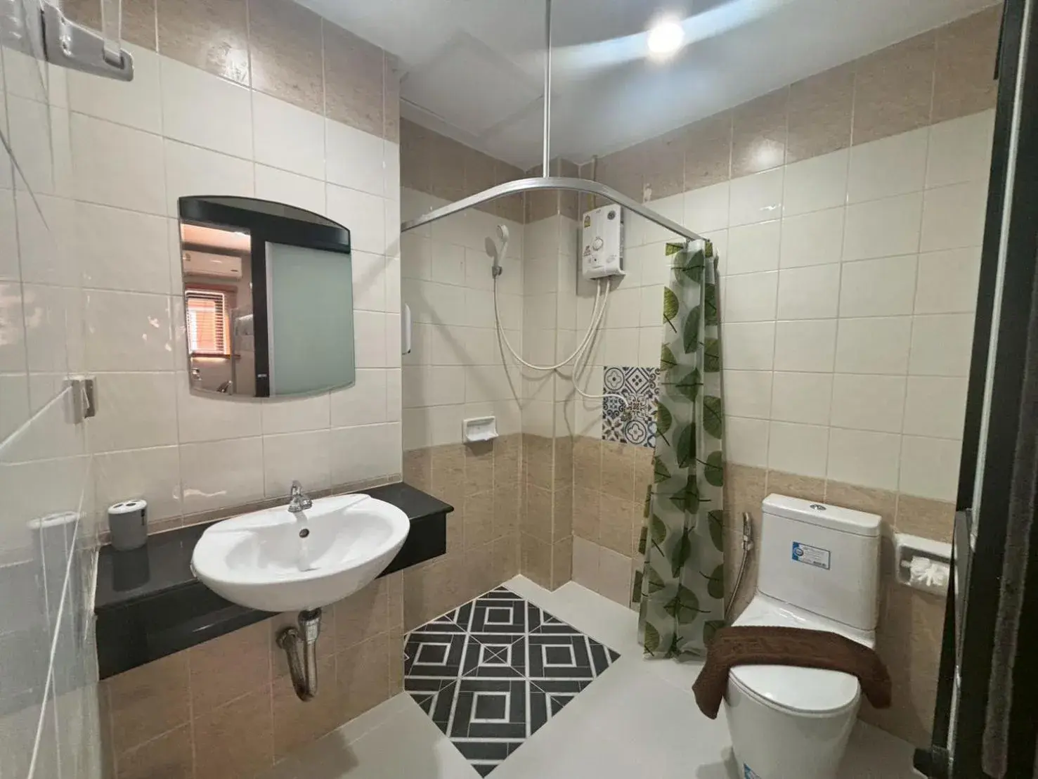 Triple Room with Balcony in The Brown Boutique Patong Triple Room with Balcony in The Brown Boutique Patong