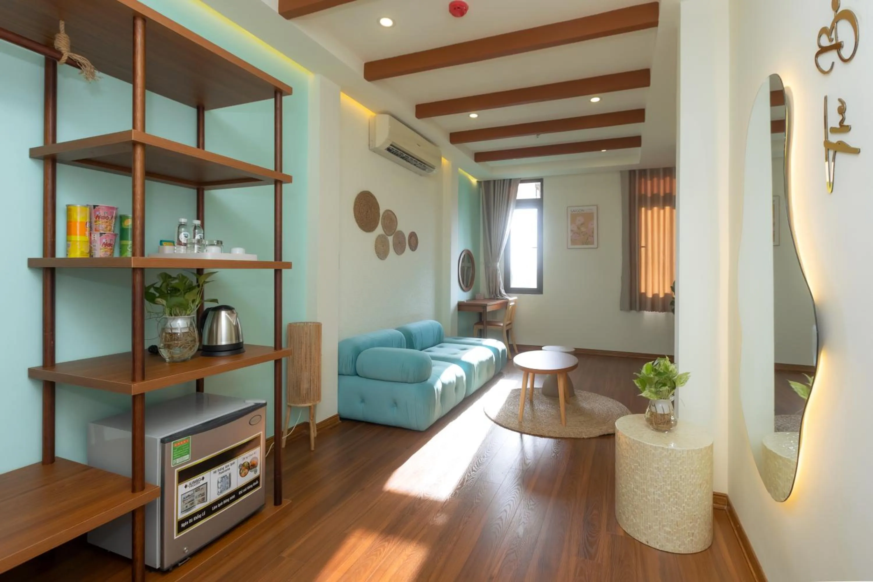 Coffee/tea facilities in The Backpacker Hostel and spa