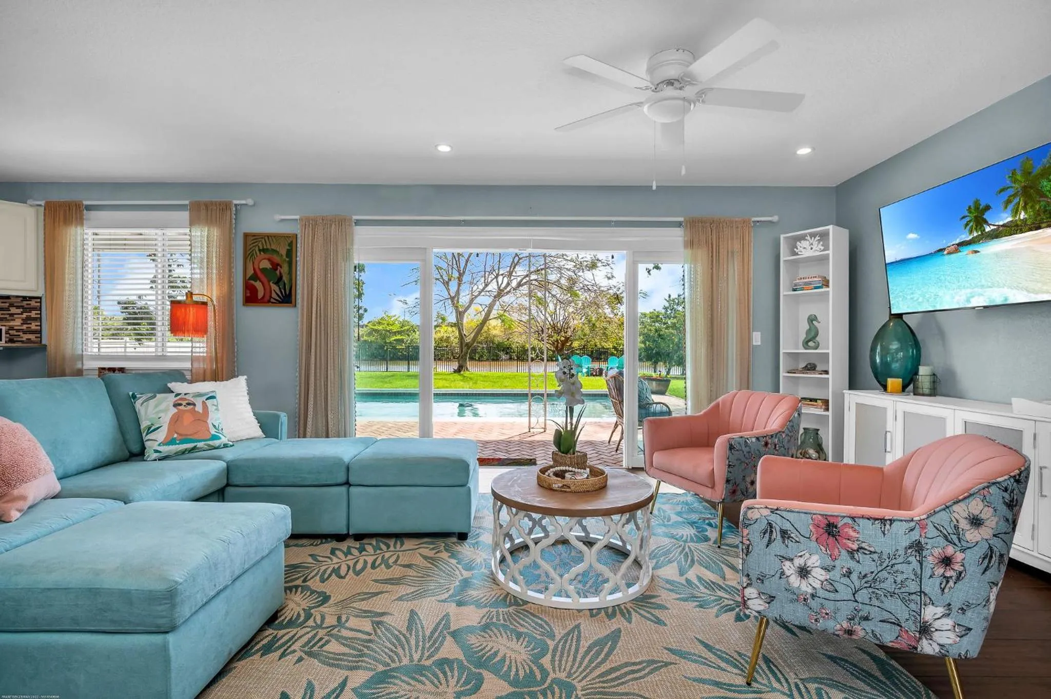 Vibrant Pool Home! Kayak, Firepit & Playground!