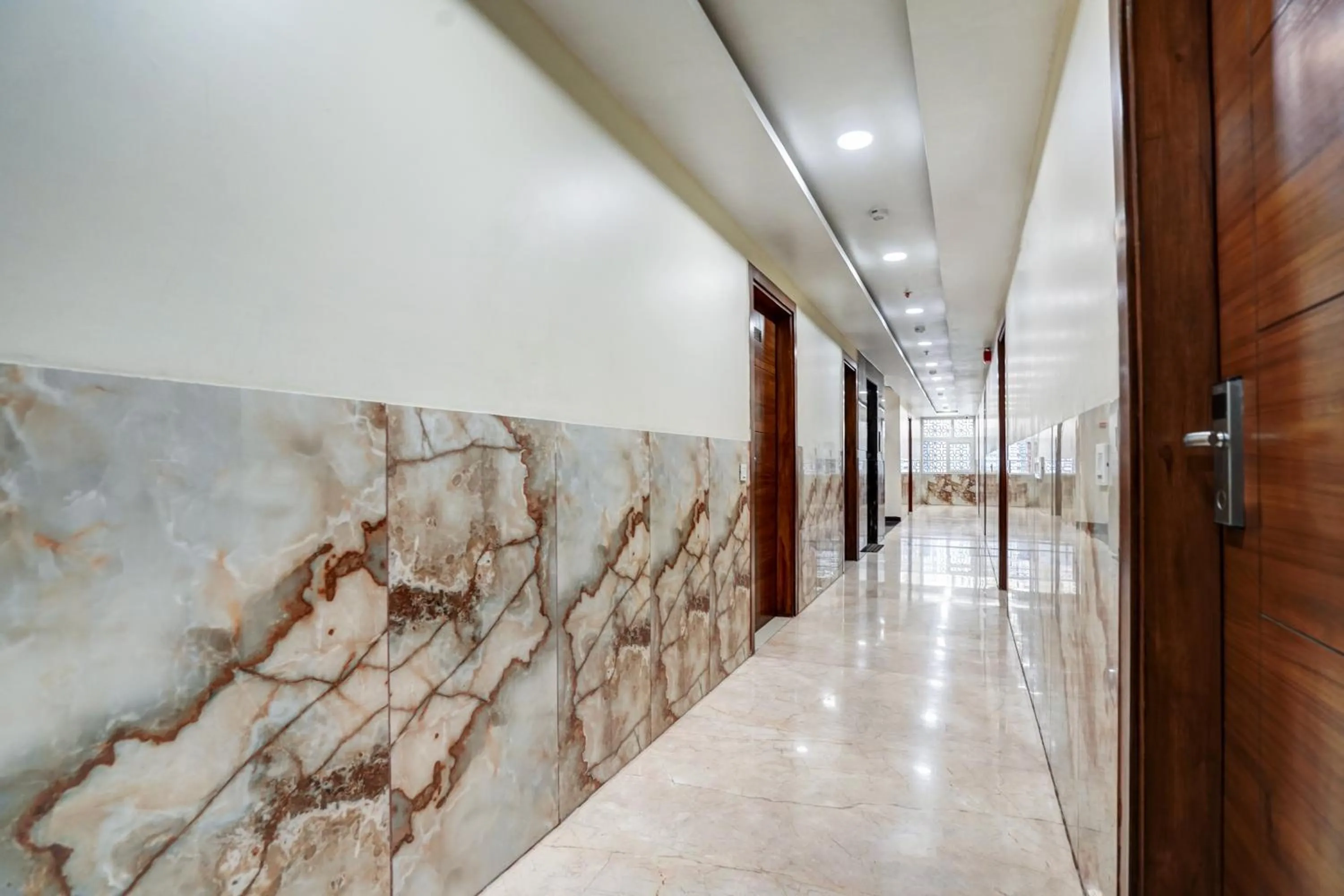 Property building in Hotel Royal Rosette Near New Delhi Railway Station - Connaught Place and VFS