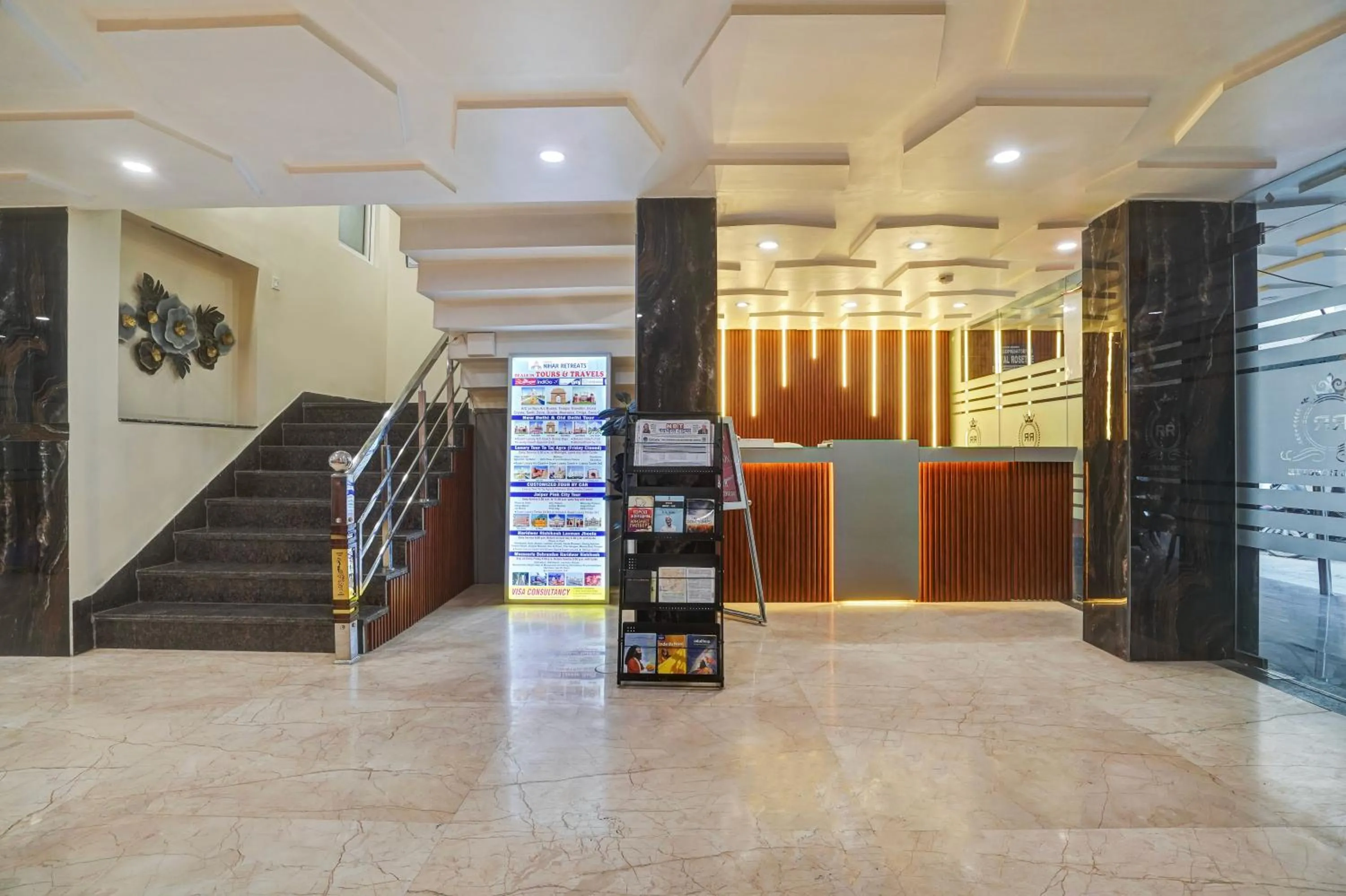 Lobby or reception in Hotel Royal Rosette Near New Delhi Railway Station - Connaught Place and VFS