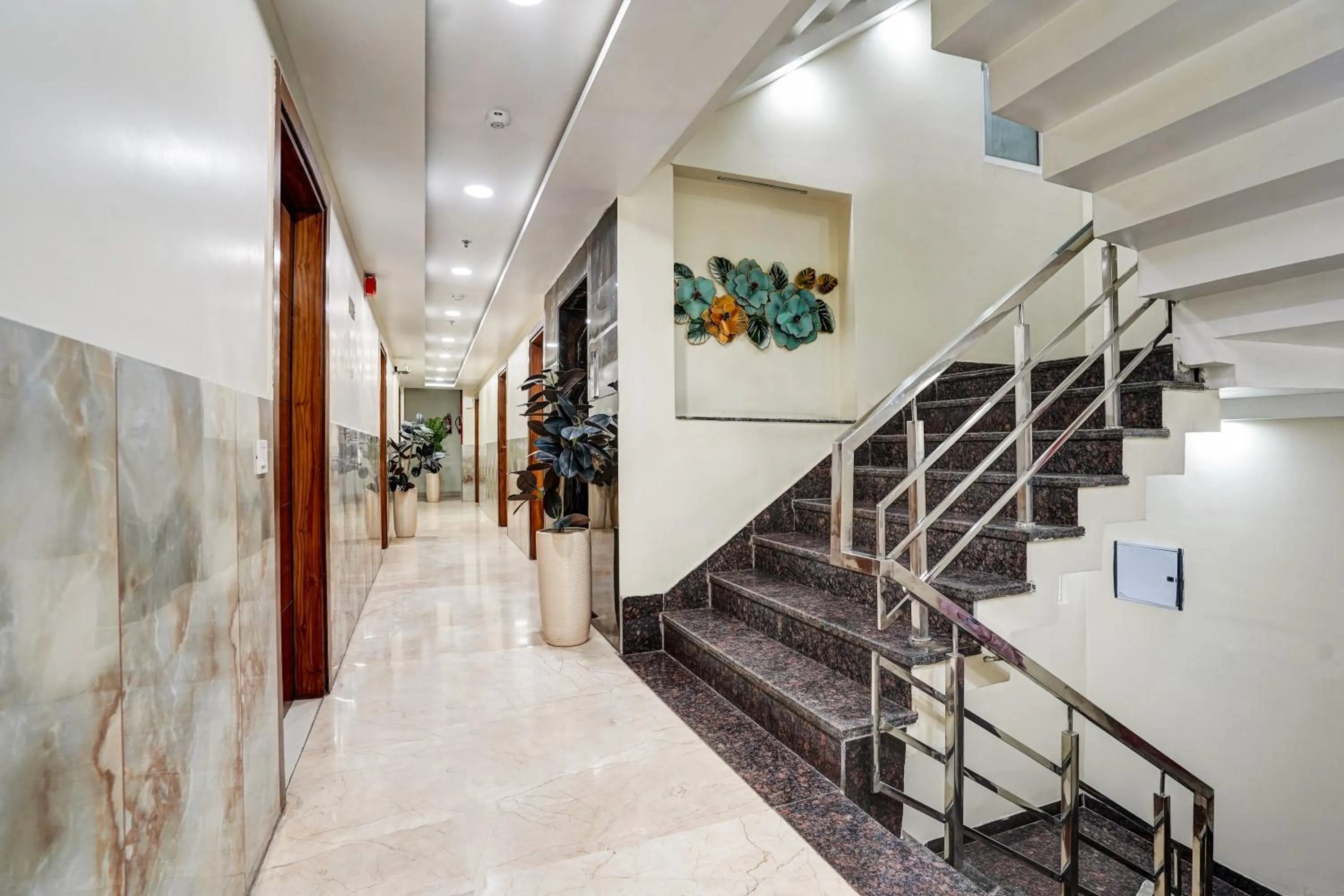 Property building in Hotel Royal Rosette Near New Delhi Railway Station - Connaught Place and VFS