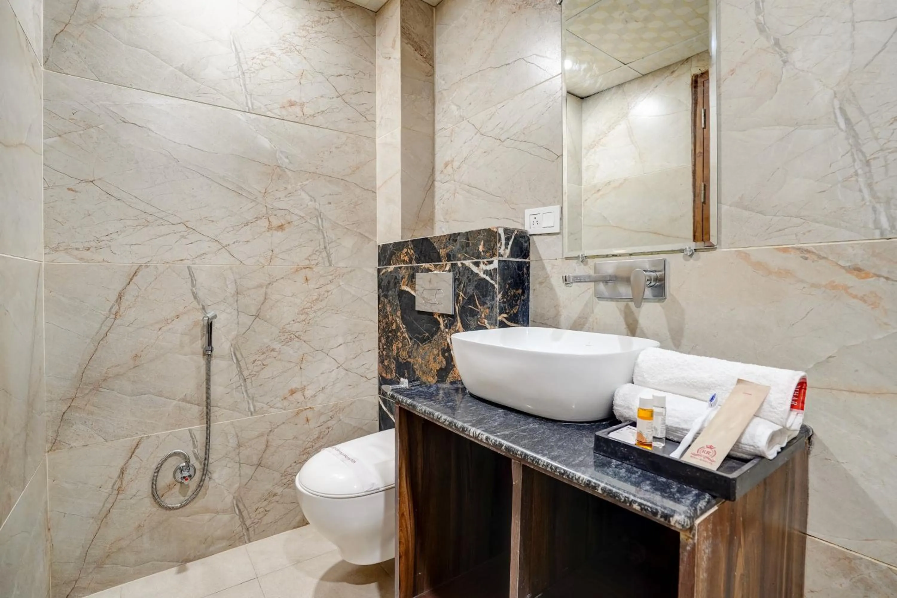 Bathroom in Hotel Royal Rosette Near New Delhi Railway Station - Connaught Place and VFS