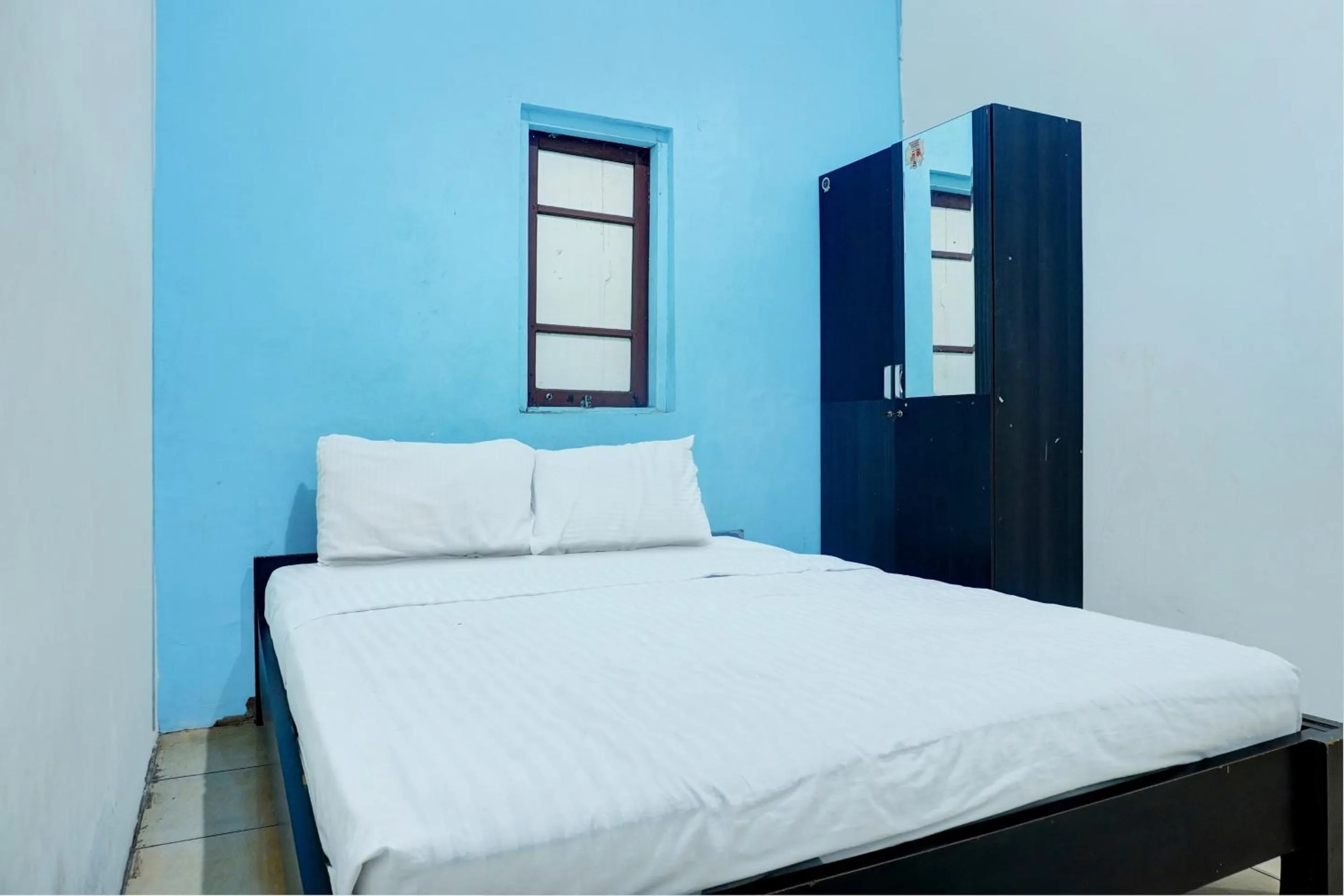 Bedroom, Bed in Hotel O Wisma Padi Syariah PanyipatanNearWisata Gunung Birah