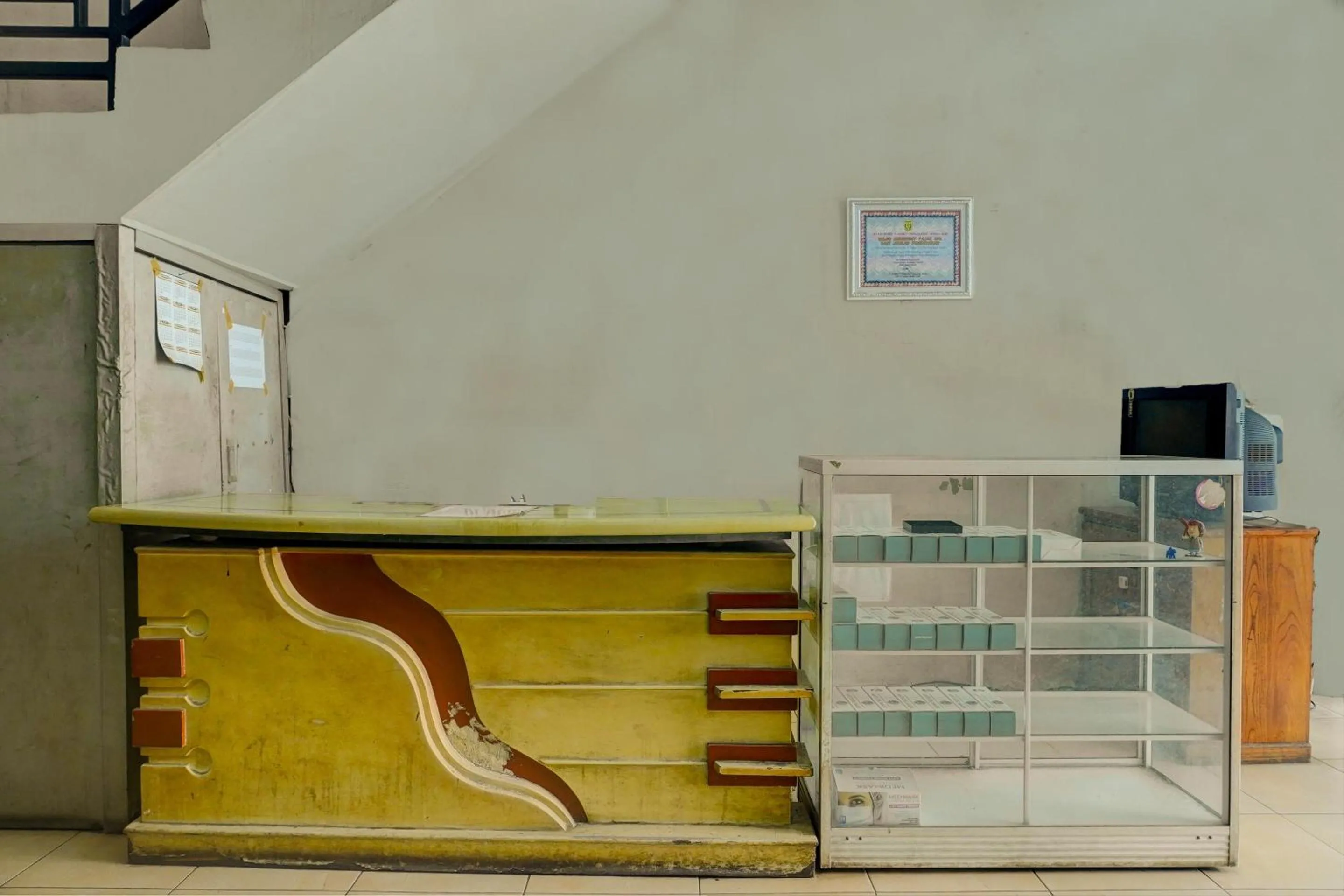 Lobby or reception in Hotel O Wisma Padi Syariah PanyipatanNearWisata Gunung Birah