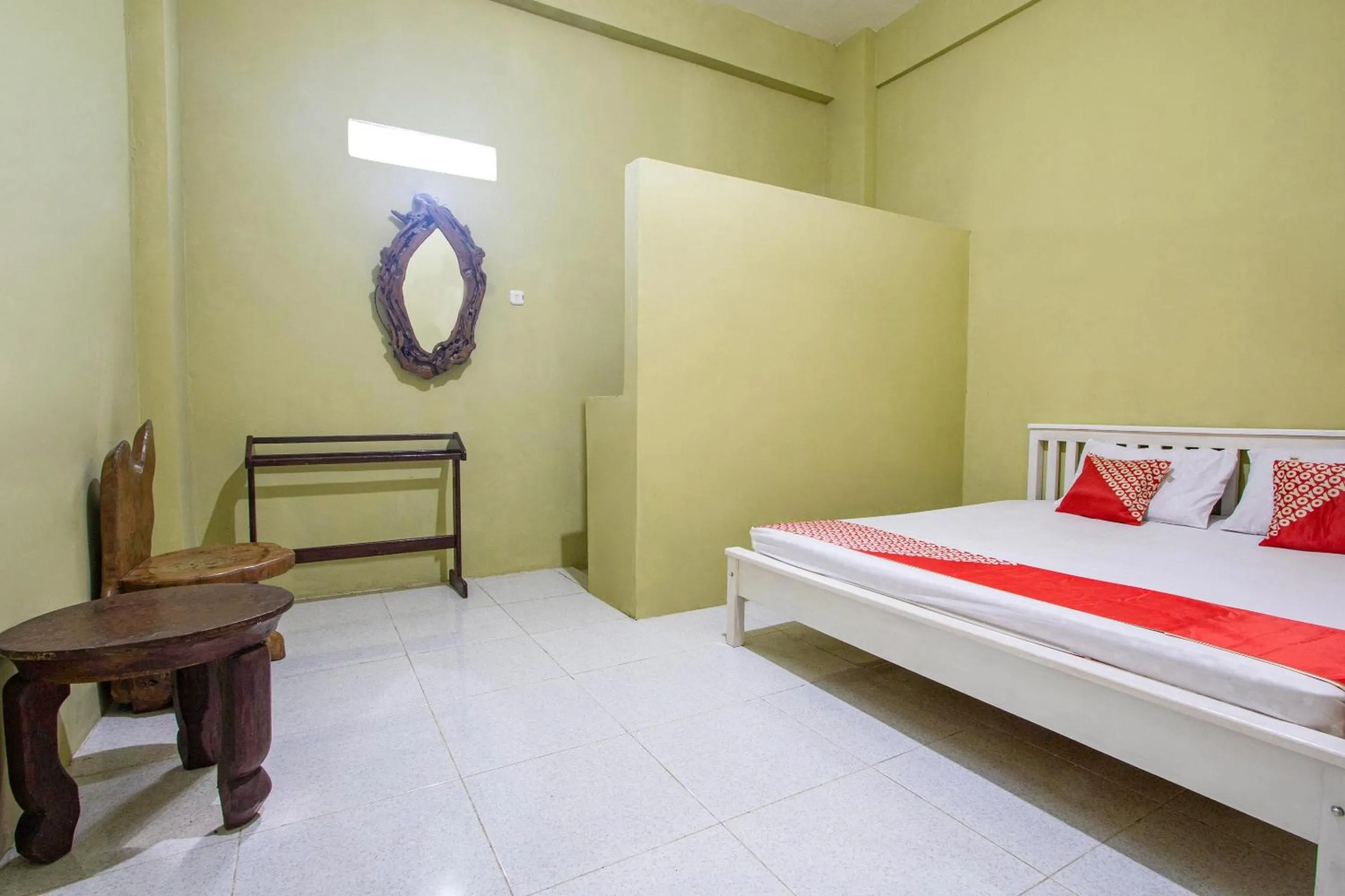 Bedroom, Bed in Hotel O Onong's Homestay Near Dodikjur Rindam XIII/Merdeka